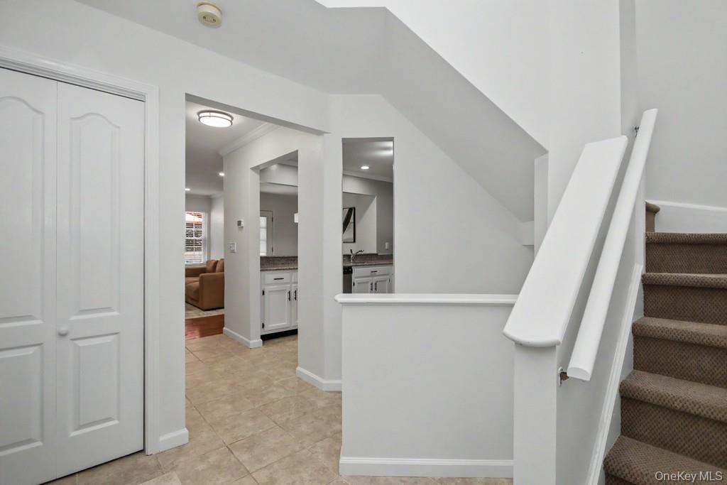 101 Elmcrest Drive – For Sale photo 4