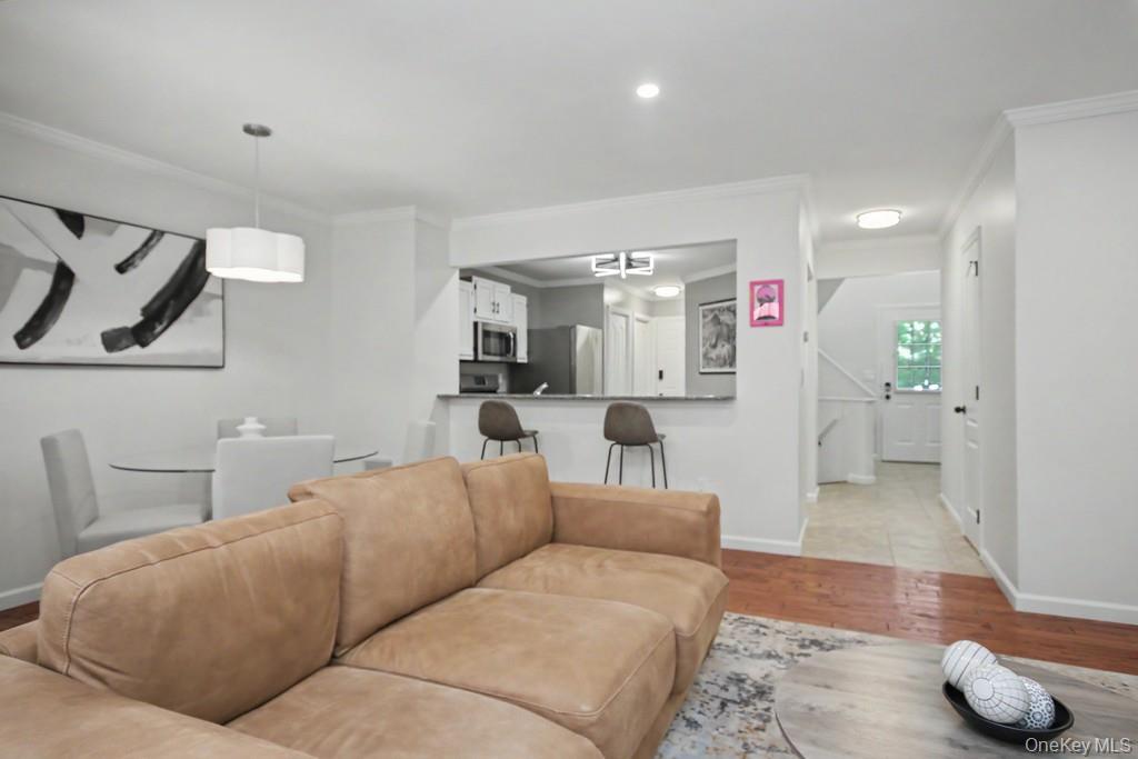101 Elmcrest Drive – For Sale photo 8