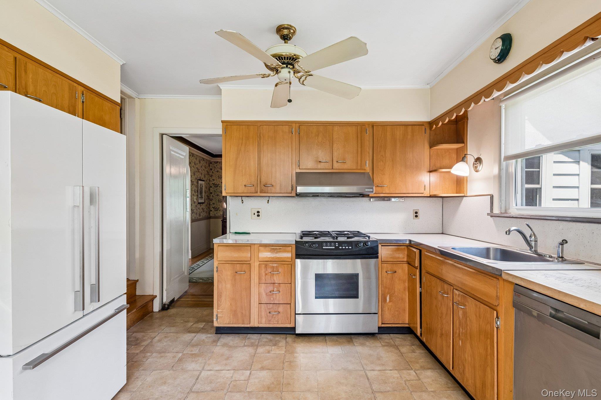 120 William Street – For Sale photo 9