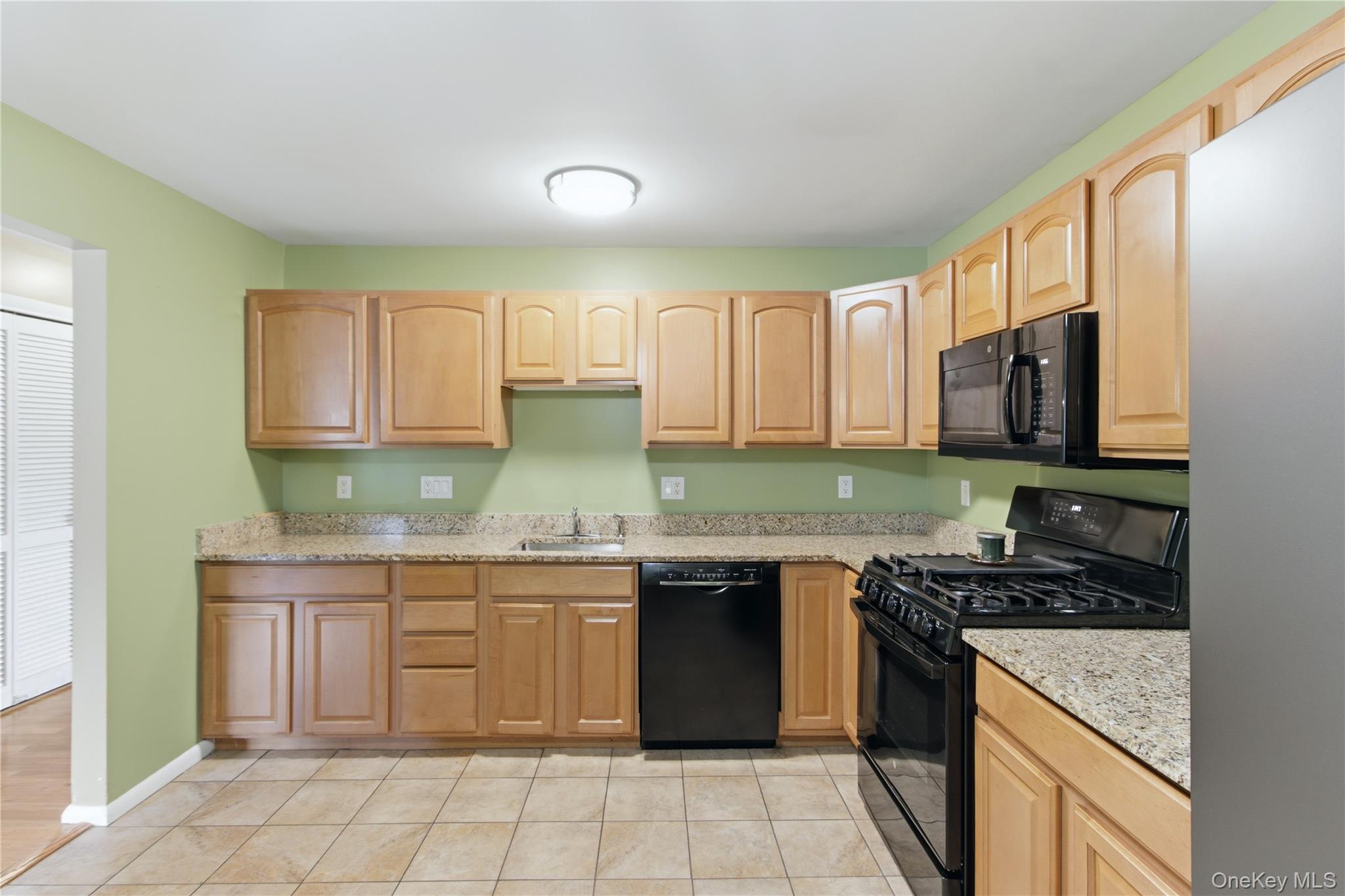 702 Scenic Lane – For Sale photo 12