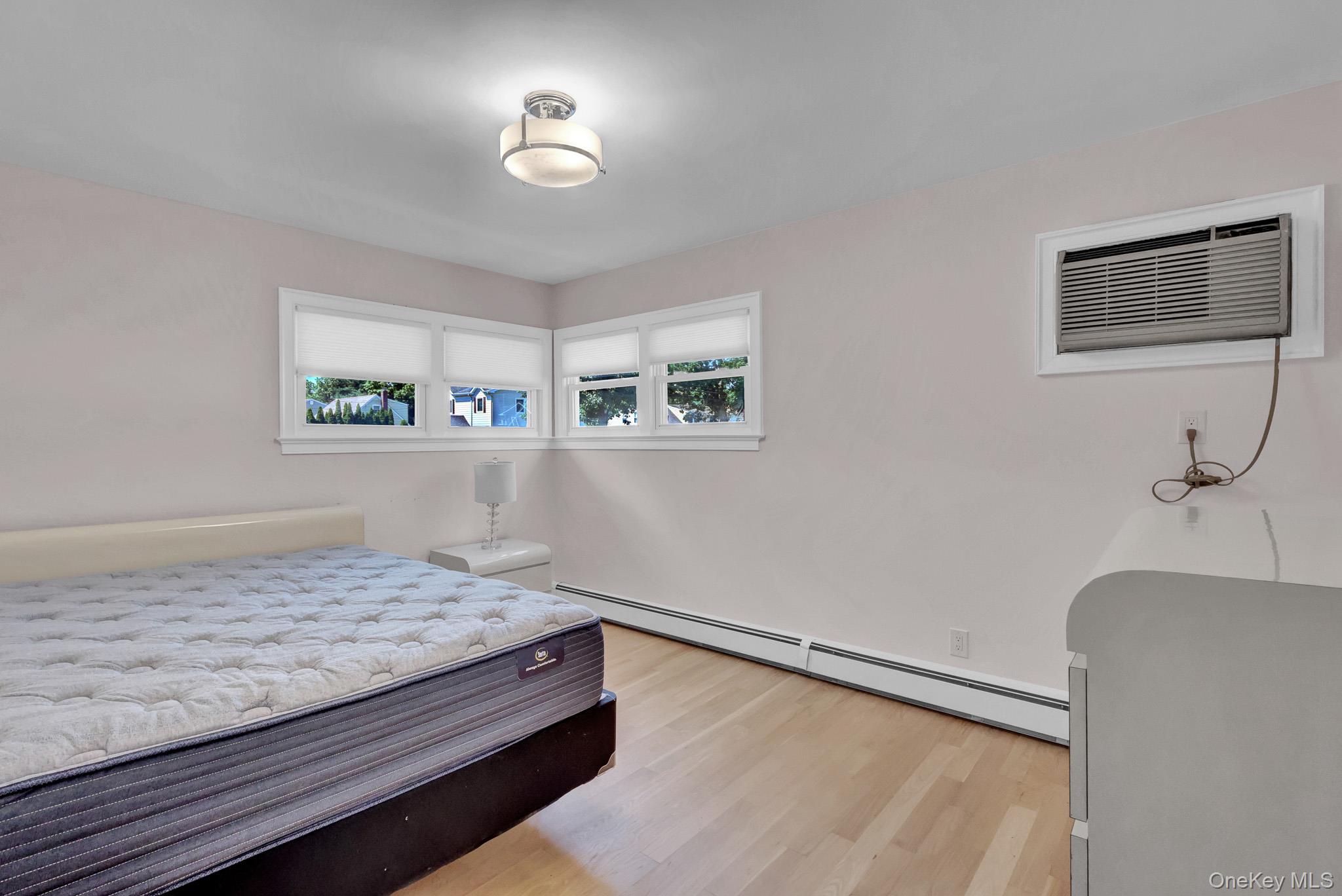 12 Bainbridge Avenue – For Sale photo 27