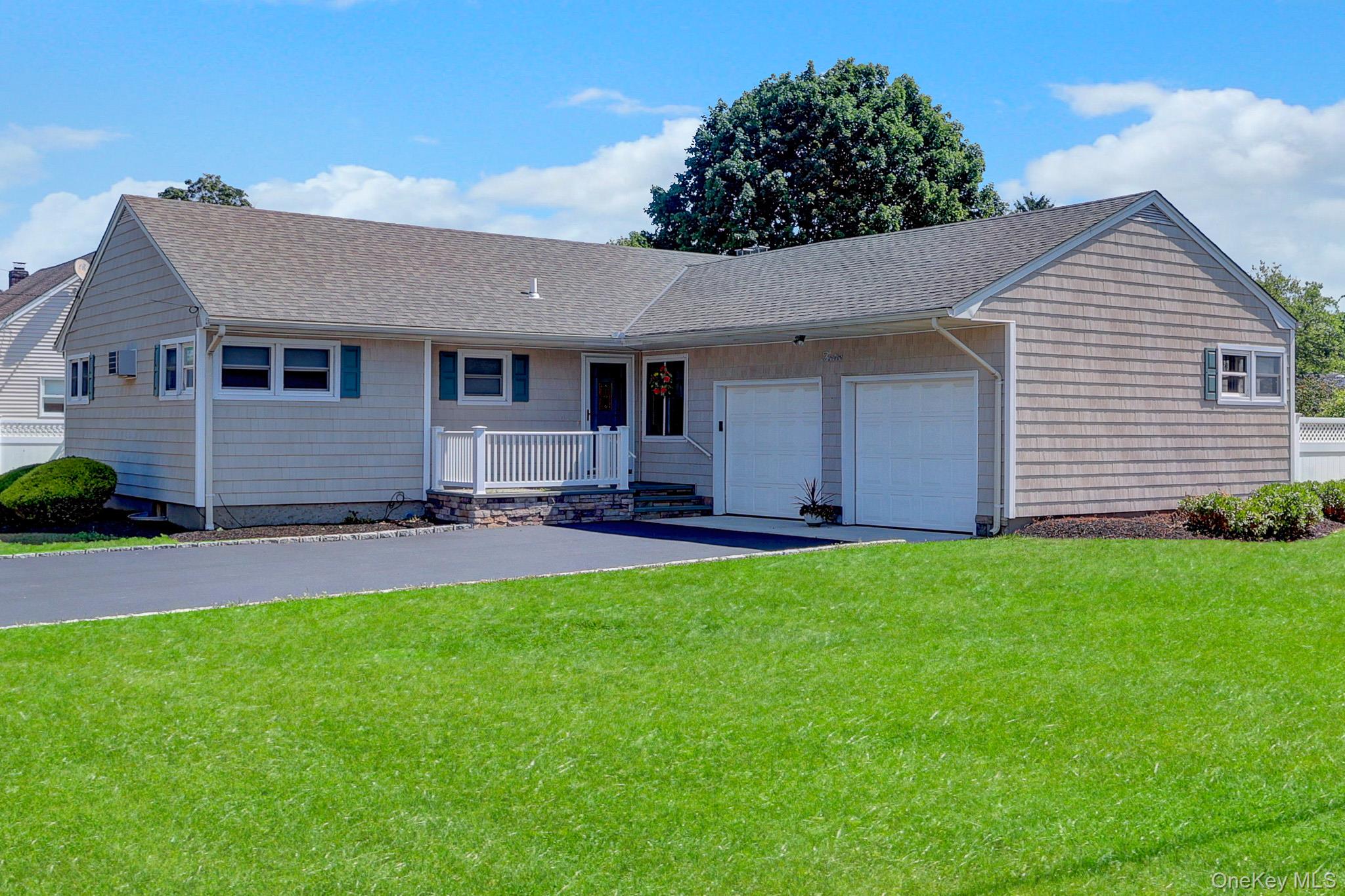 12 Bainbridge Avenue – For Sale photo 4