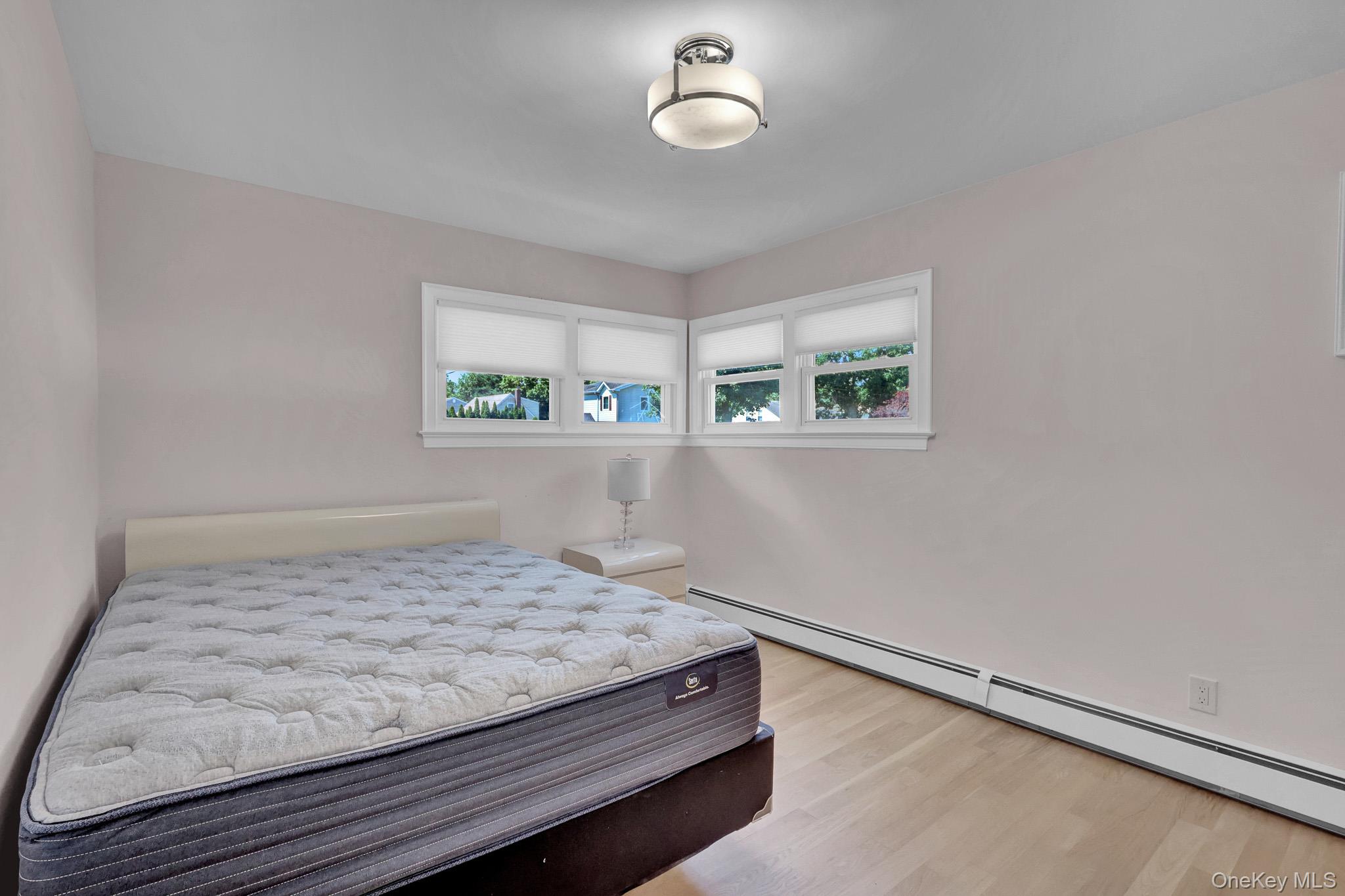 12 Bainbridge Avenue – For Sale photo 28