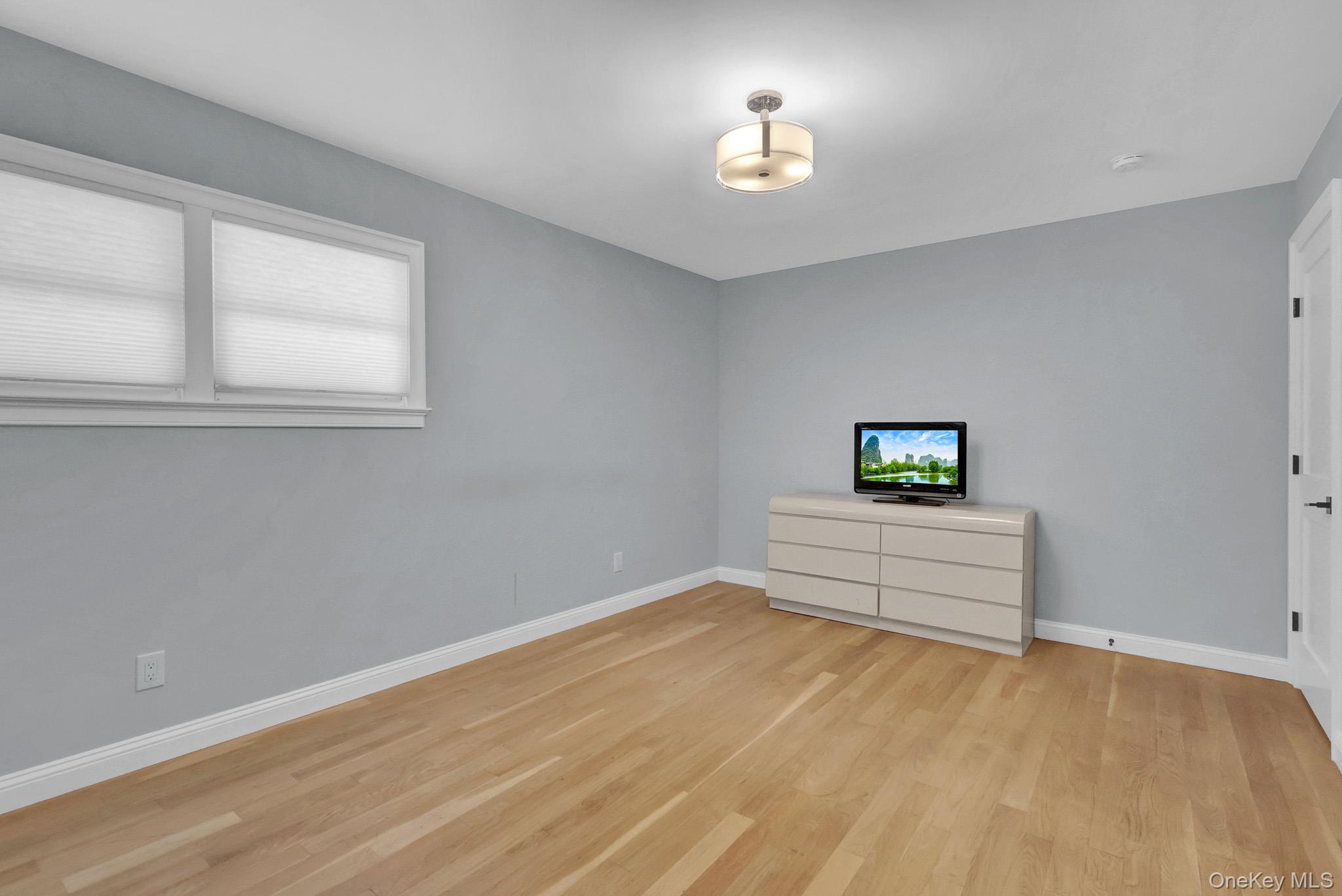 12 Bainbridge Avenue – For Sale photo 26