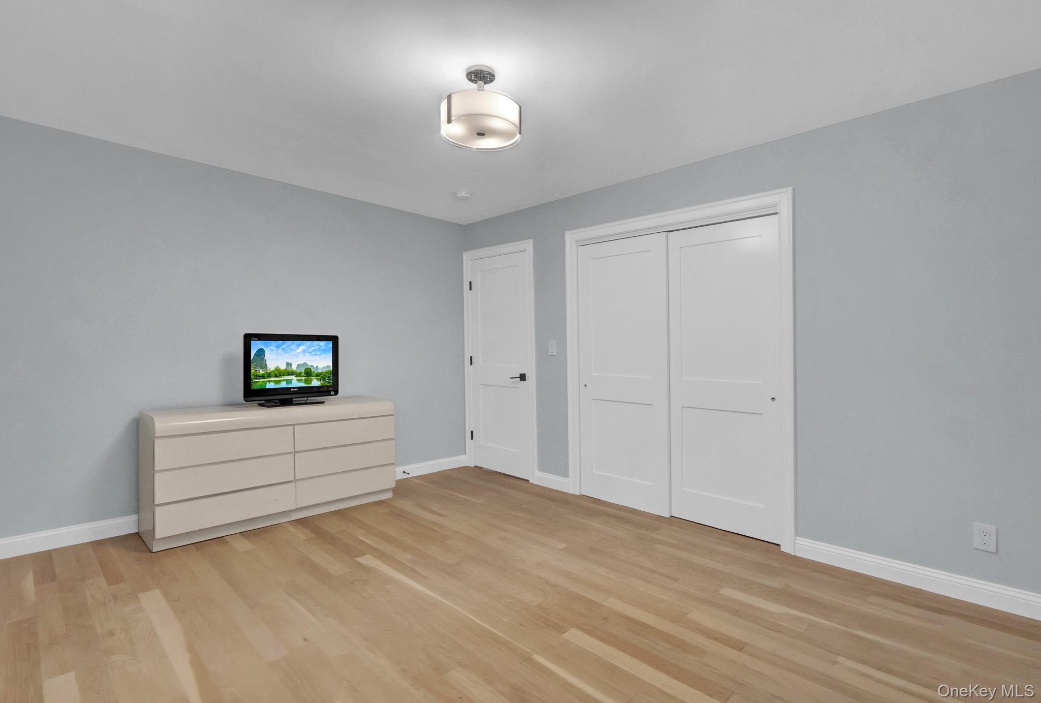 12 Bainbridge Avenue – For Sale photo 24
