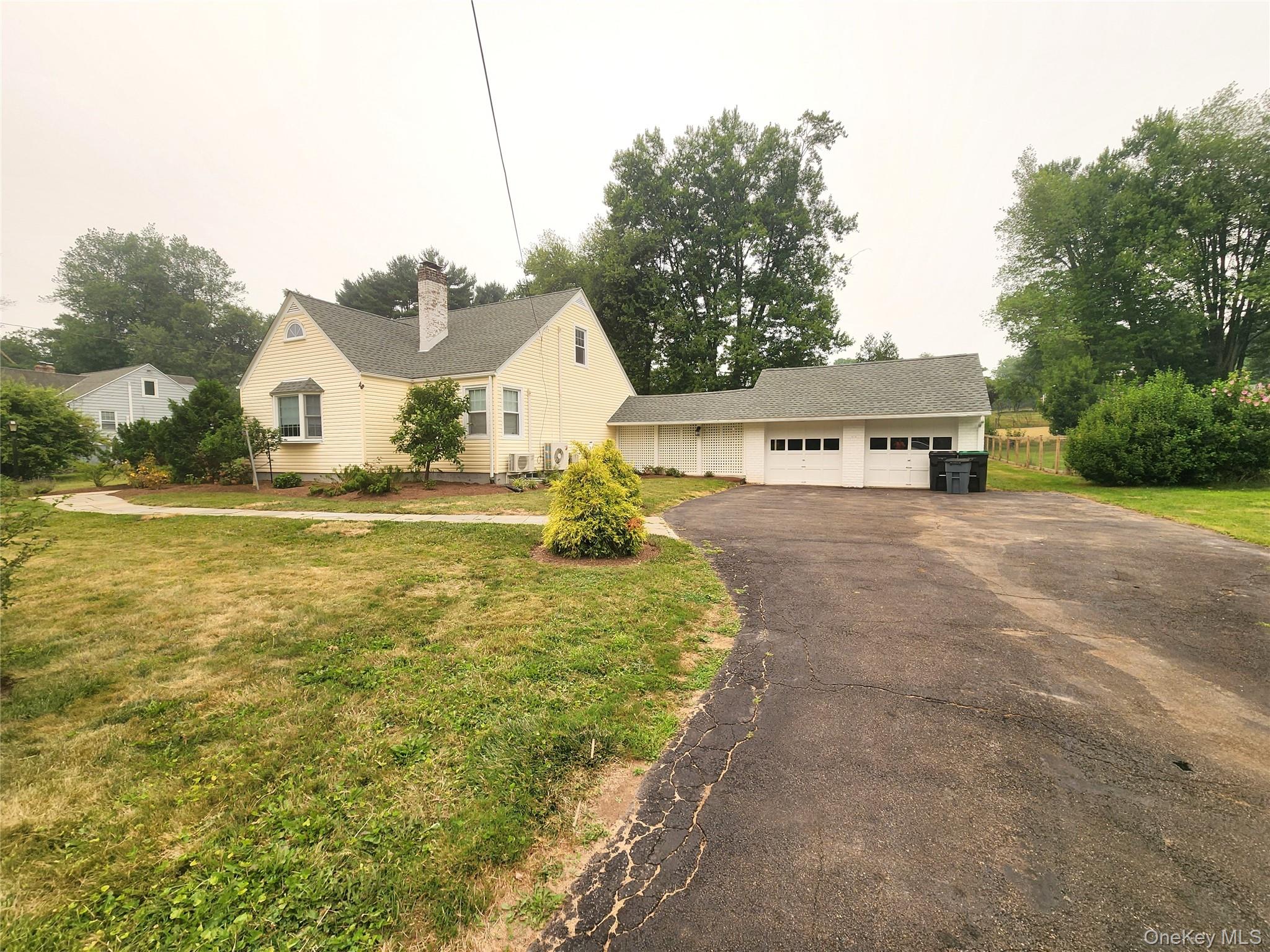715 Lucas Avenue Extension – For Sale photo 3