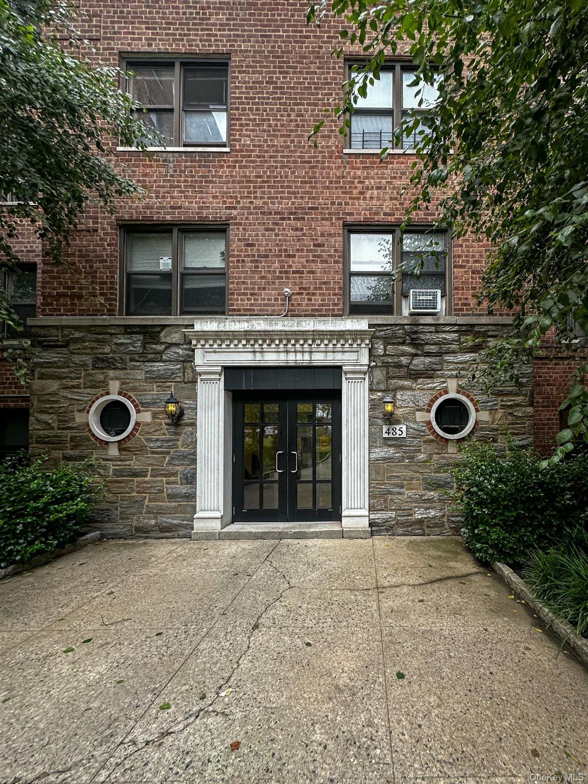 485 E Lincoln Avenue, Unit 214