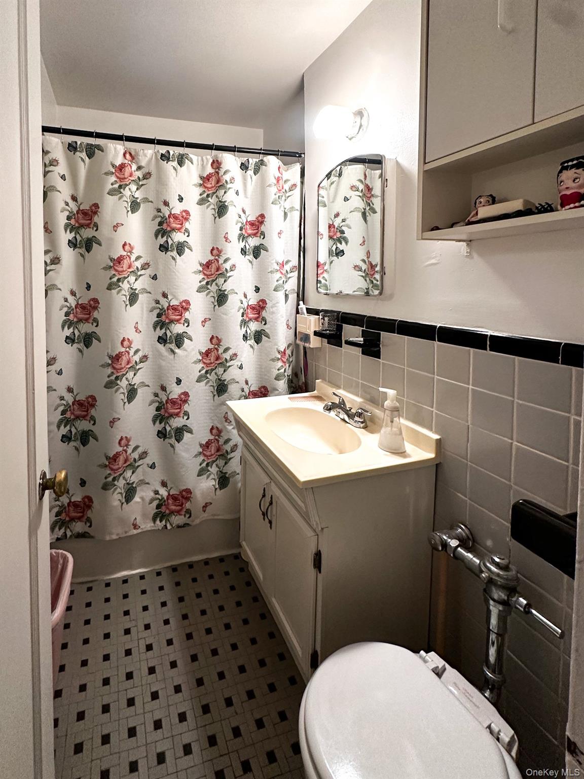 485 E Lincoln Avenue, Unit 214 photo 8