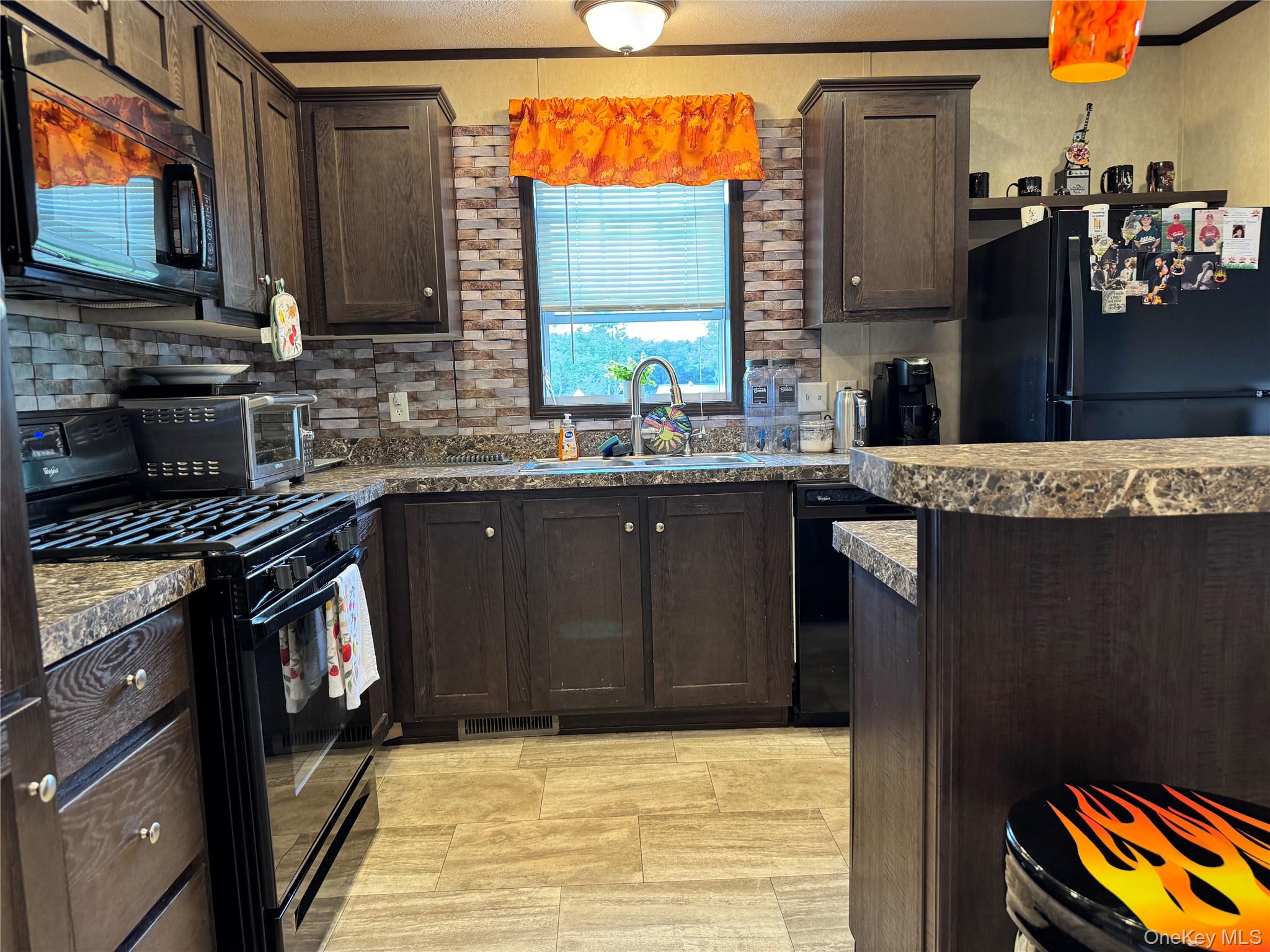 281 Perry Road – For Sale photo 9