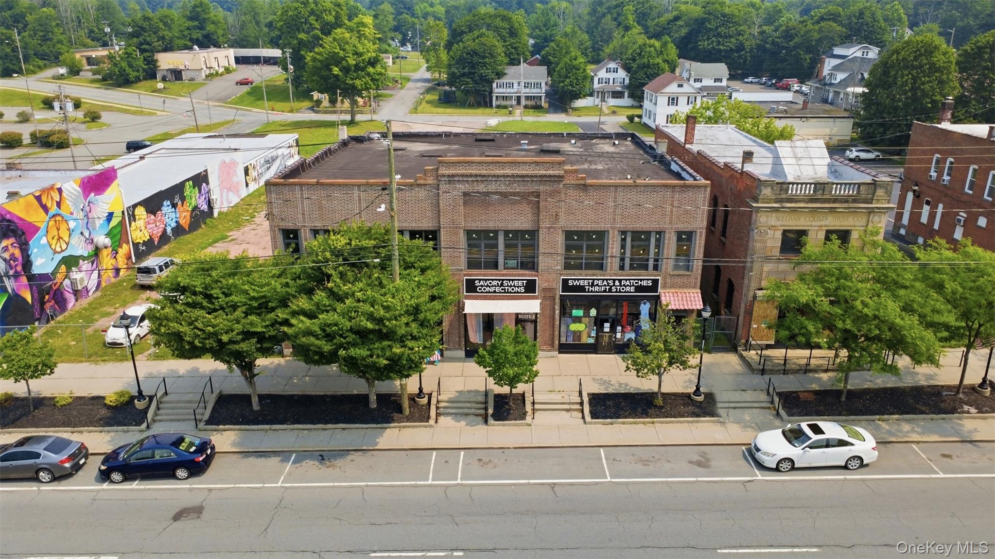 456 Broadway – For Sale