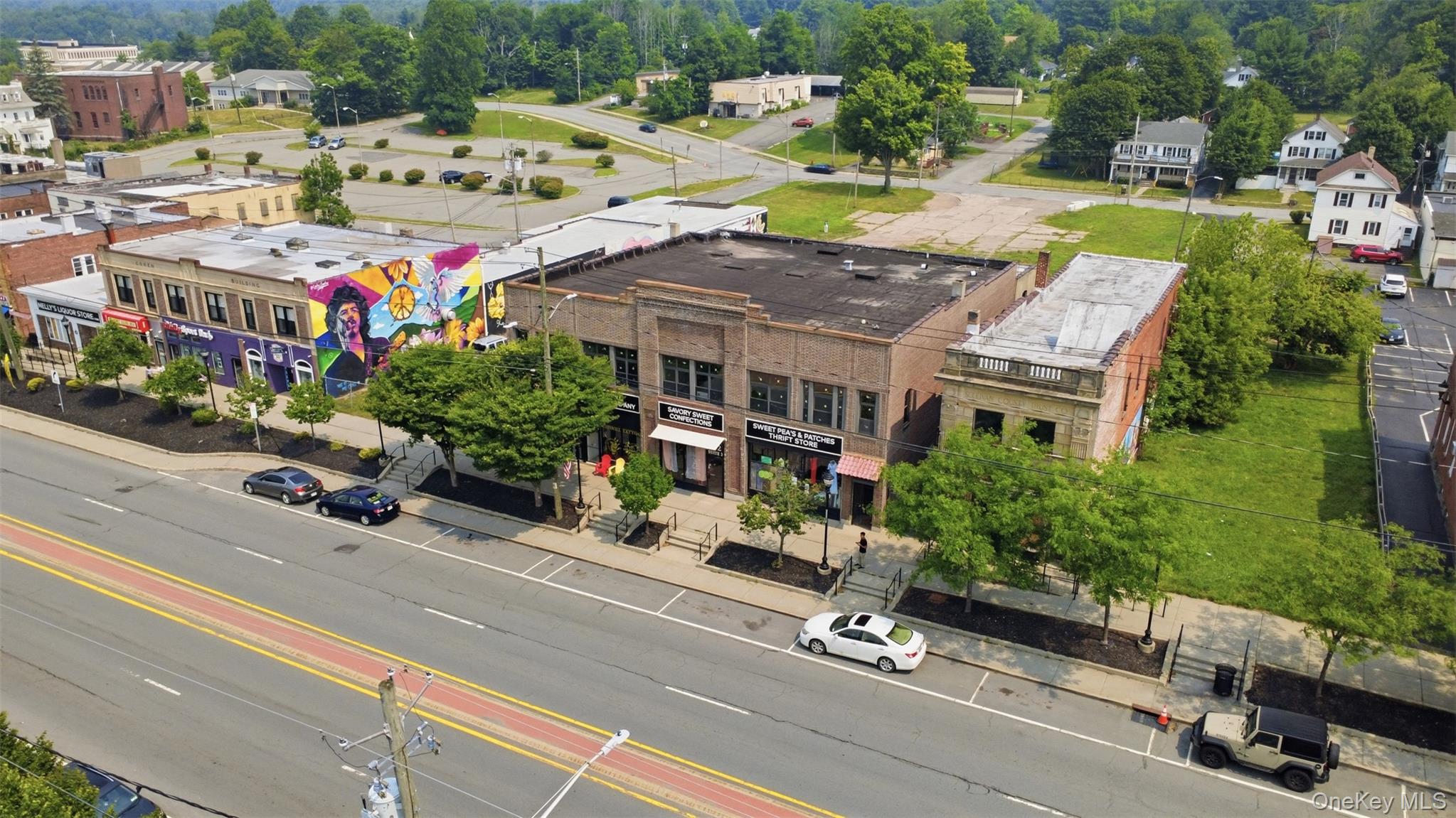 456 Broadway – For Sale photo 6