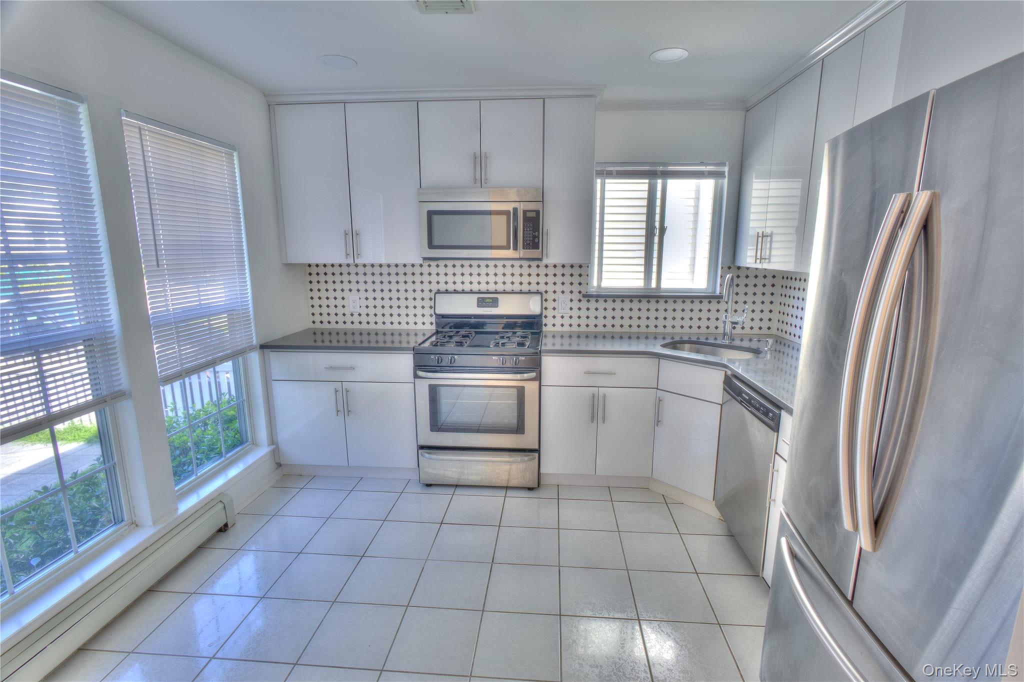 62 Hickory Road, Unit B photo 4