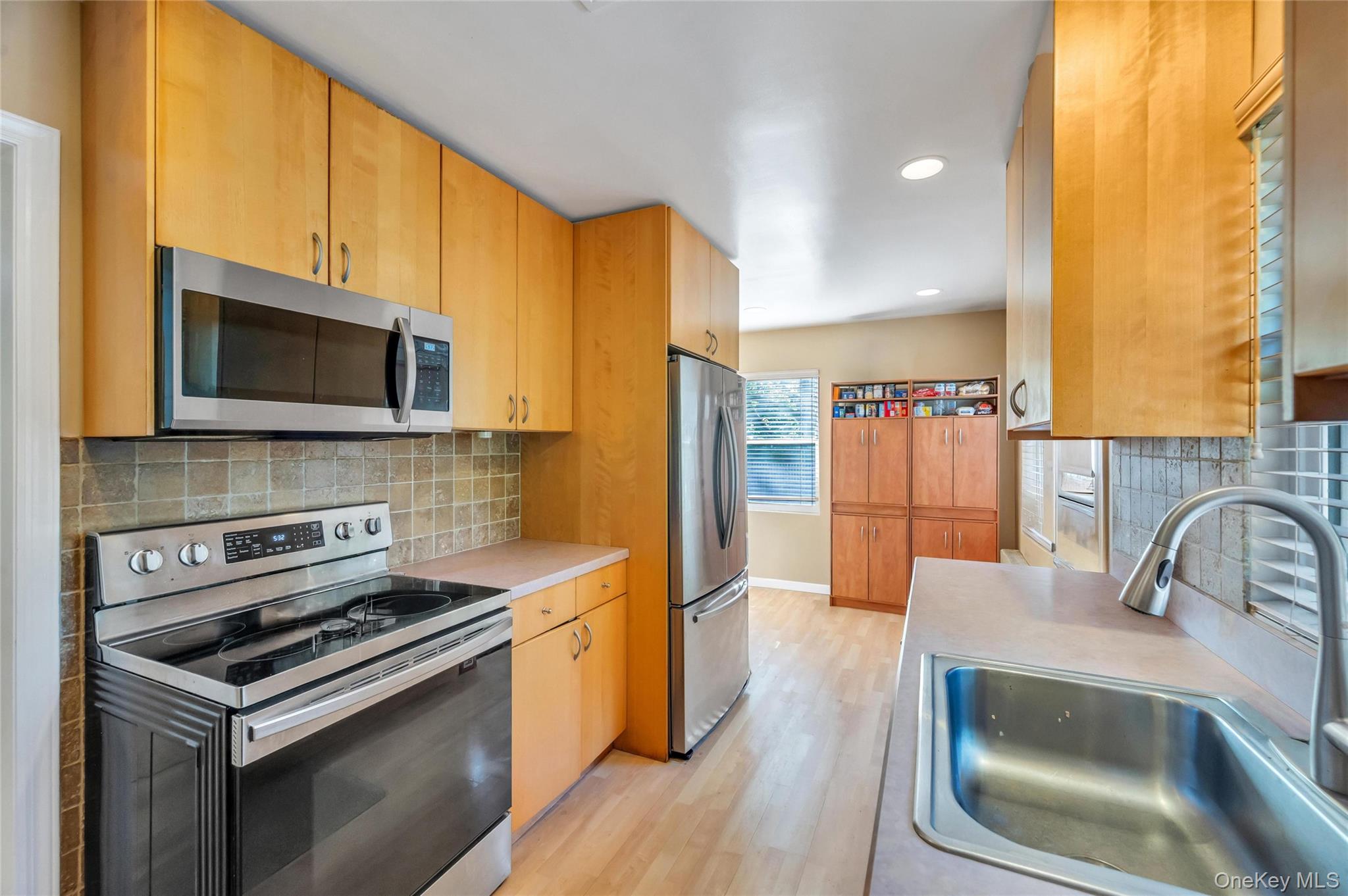 40 Columbia Street – For Sale photo 9