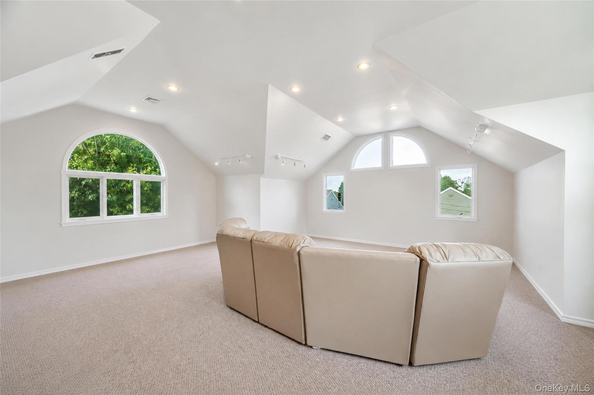 40 Columbia Street – For Sale photo 20