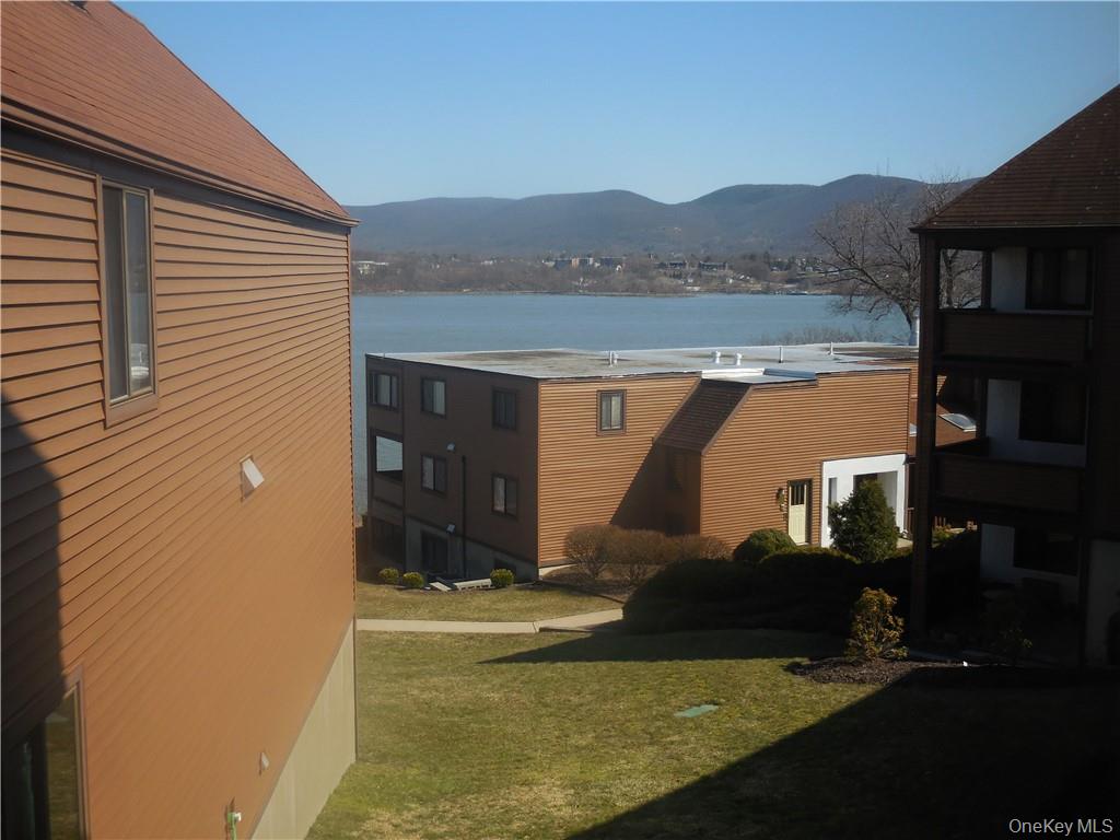 350 N Water Street, Unit 2-12 photo 41