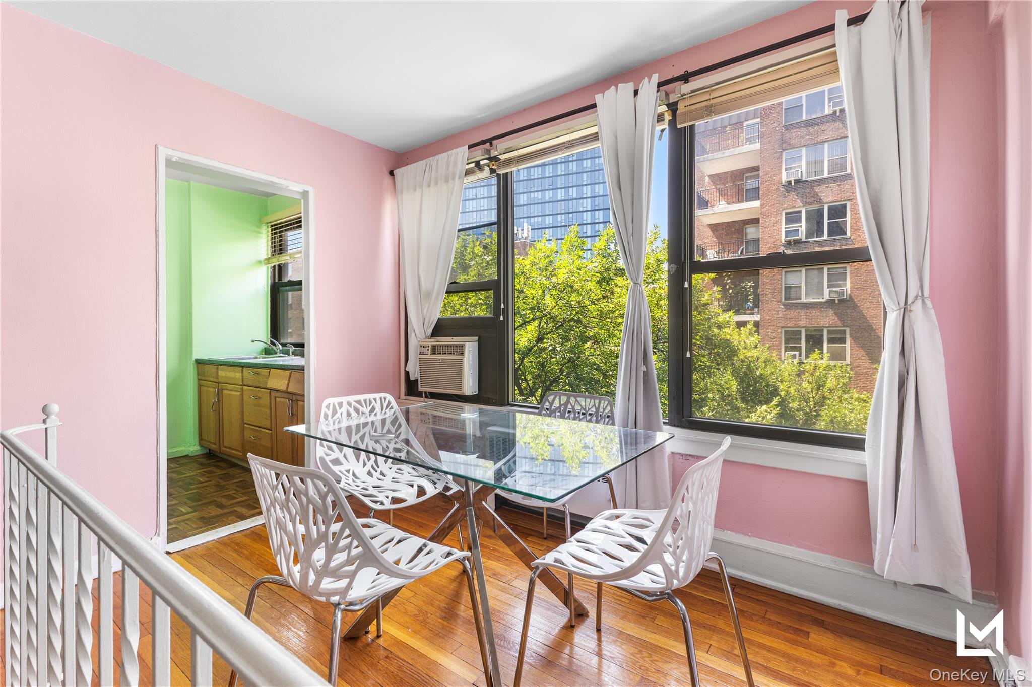 98-34 63rd Drive, Unit 4J photo 2