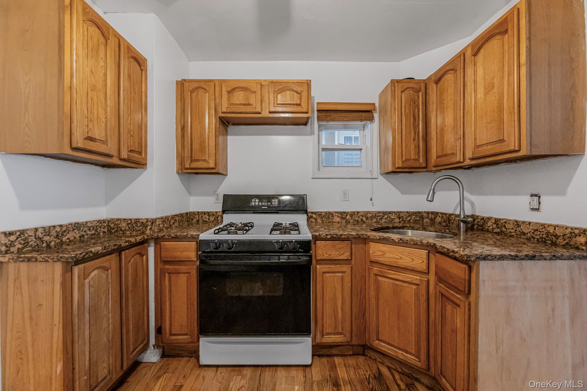9006 107th Avenue – For Sale photo 8