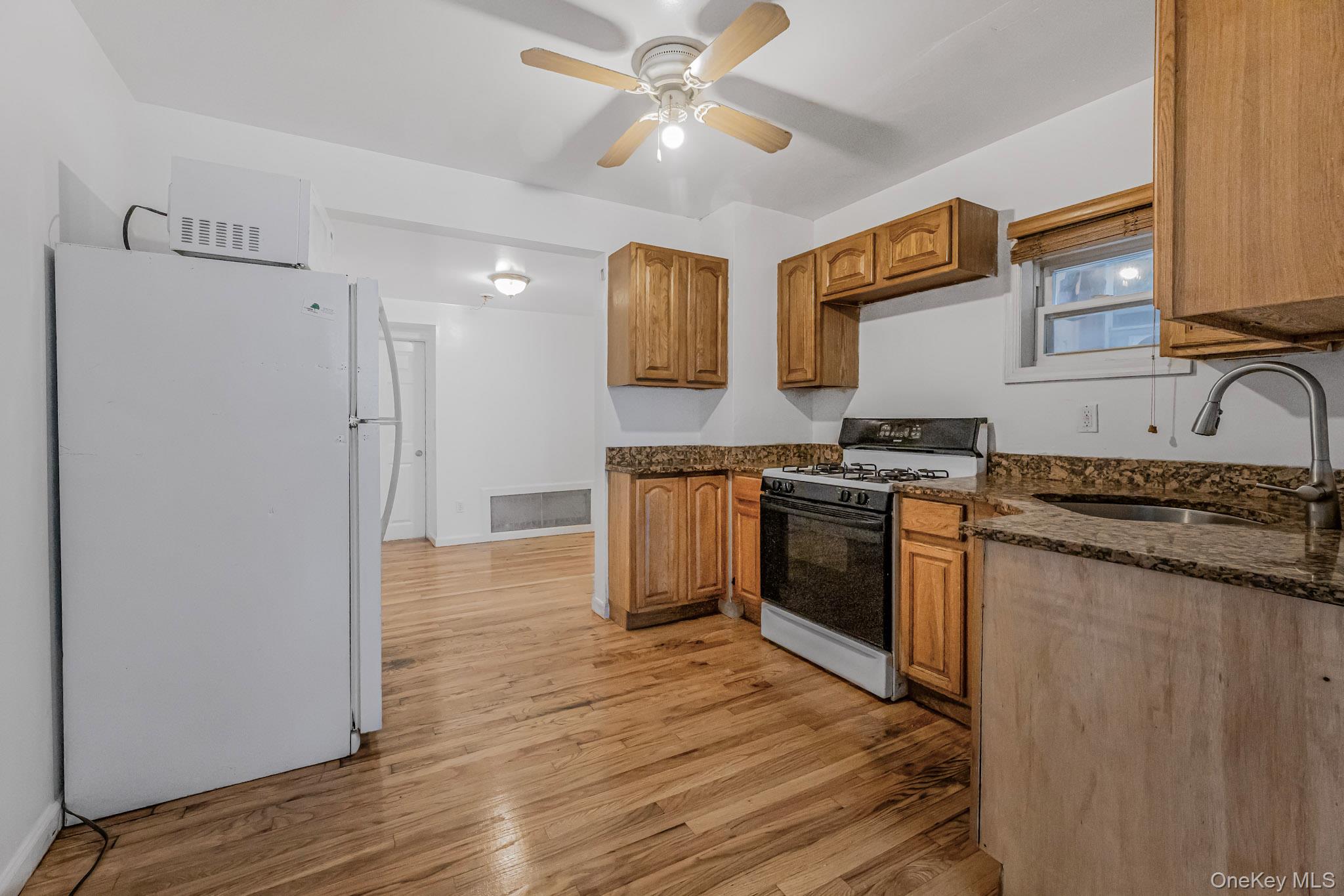 9006 107th Avenue – For Sale photo 7