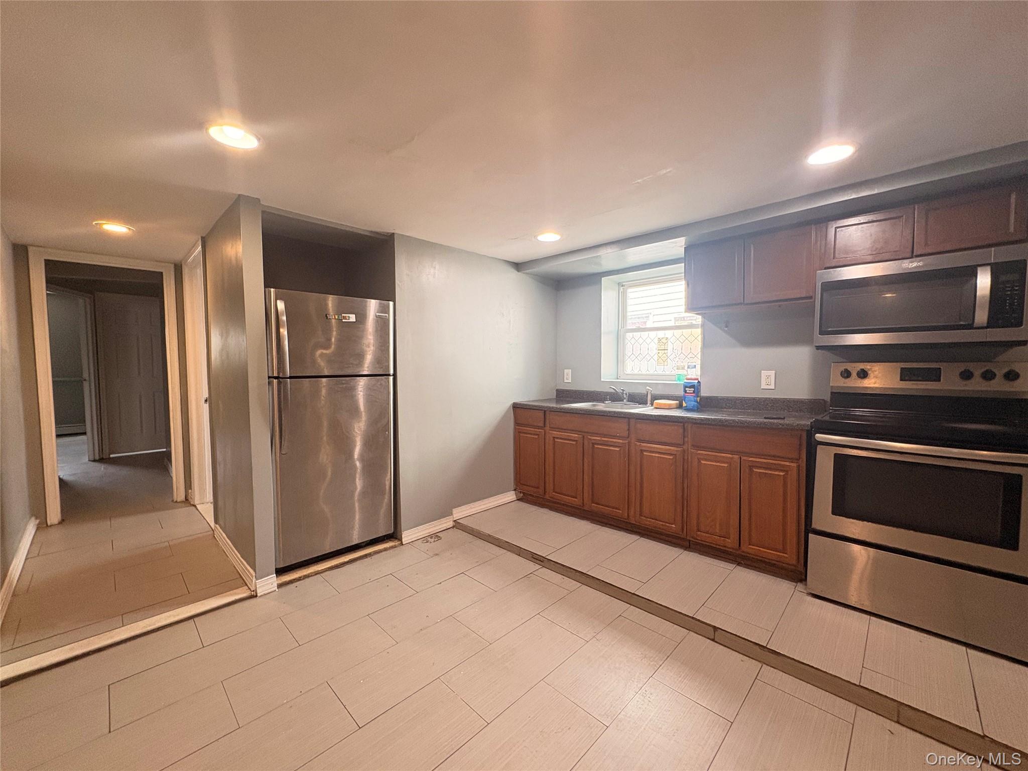 6947 De Costa Avenue – For Rent photo 2