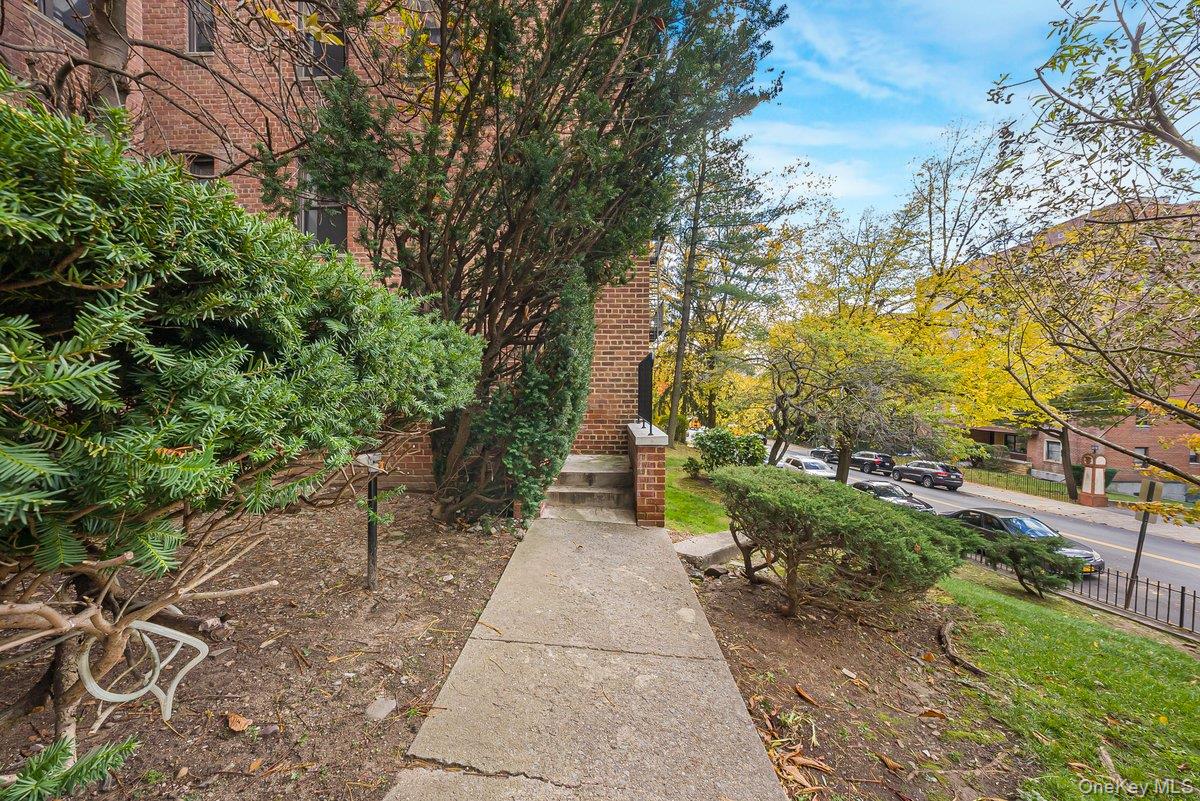 270 N Broadway, Unit PS photo 3