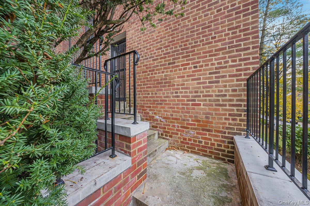 270 N Broadway, Unit PS photo 2