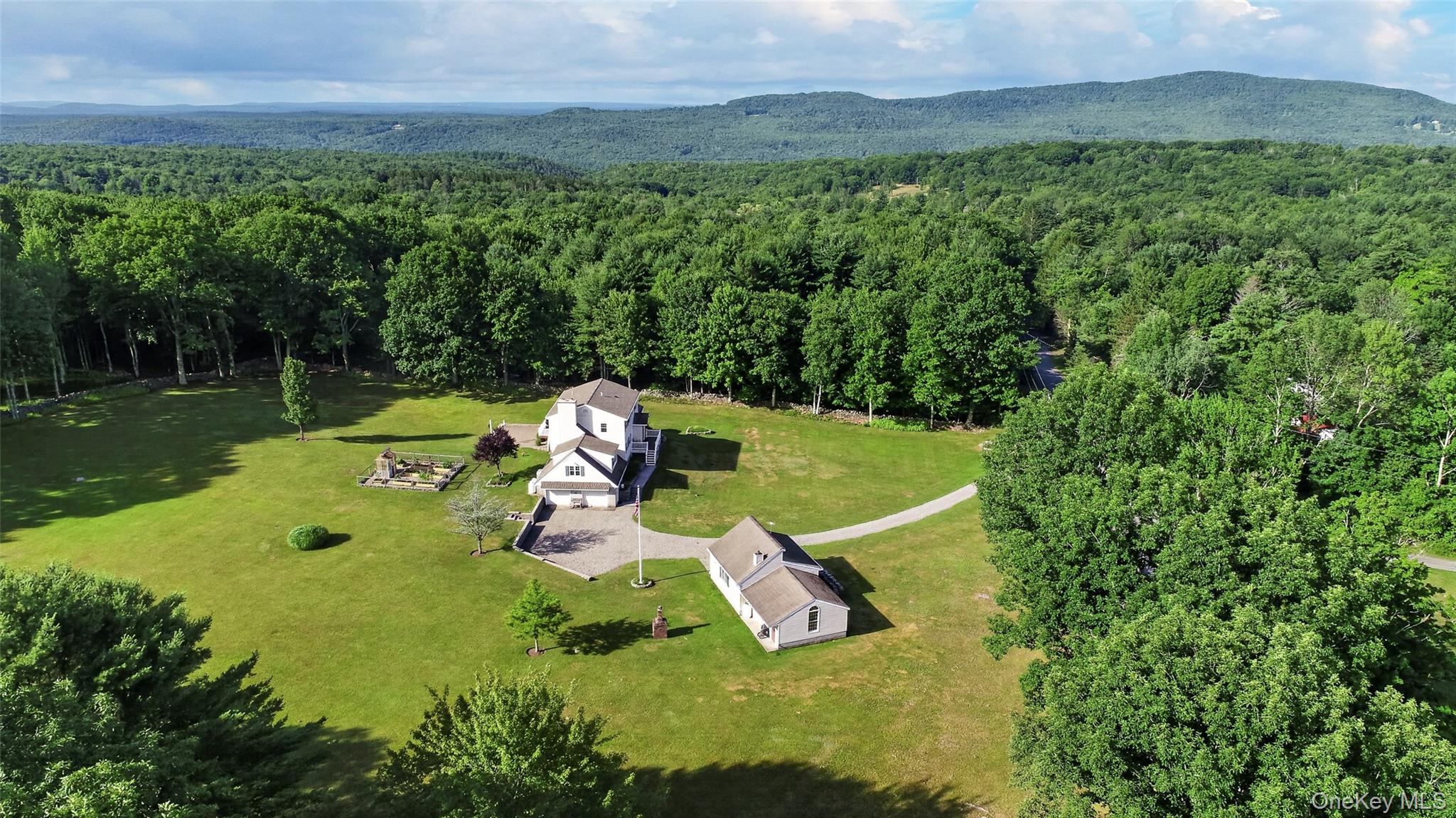 156 Lackawack Hill Road – For Sale photo 12