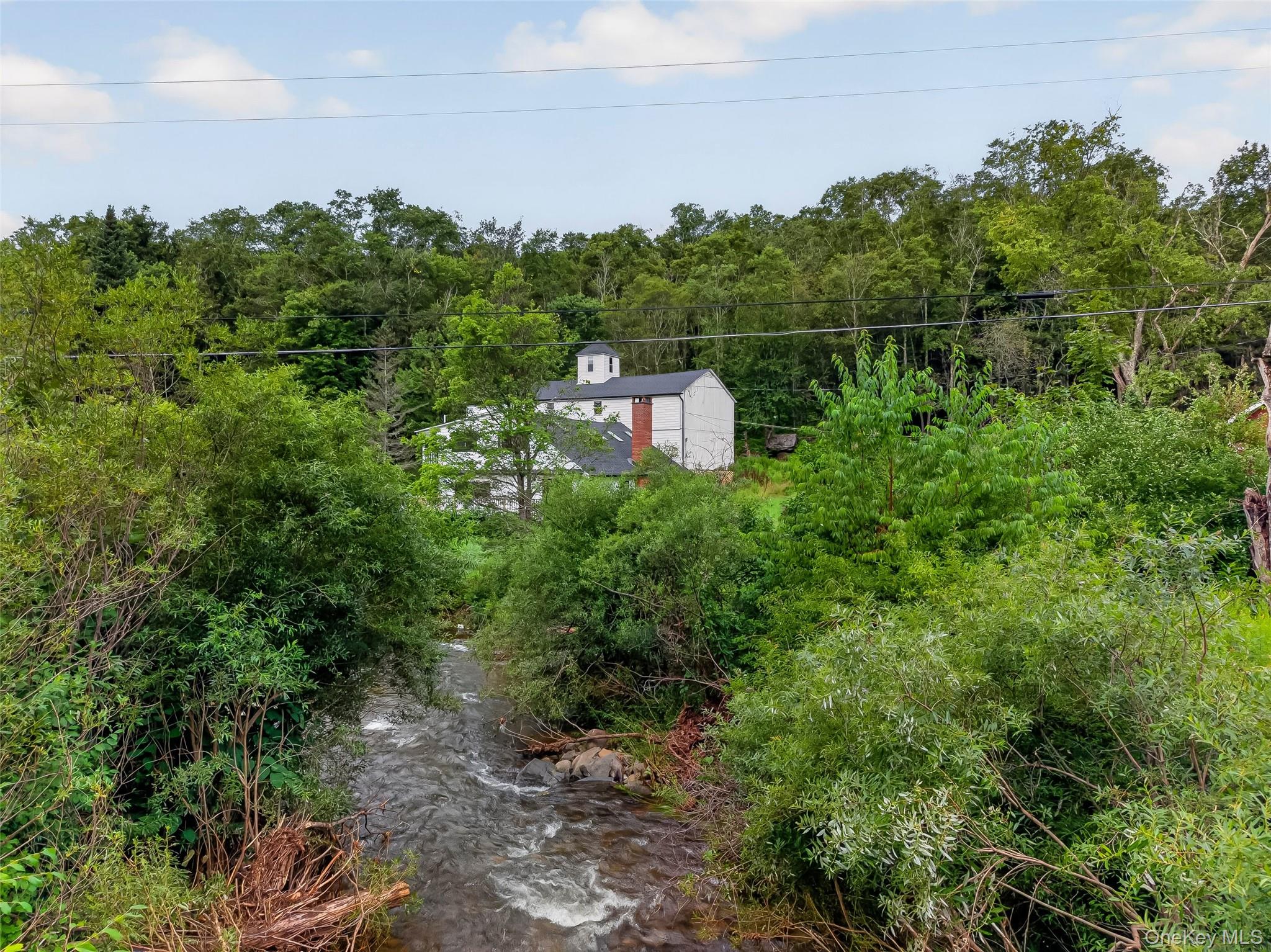 609 Grooville Road – For Sale