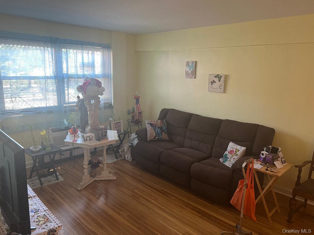 155-24 84th Street, Unit 1L photo 10