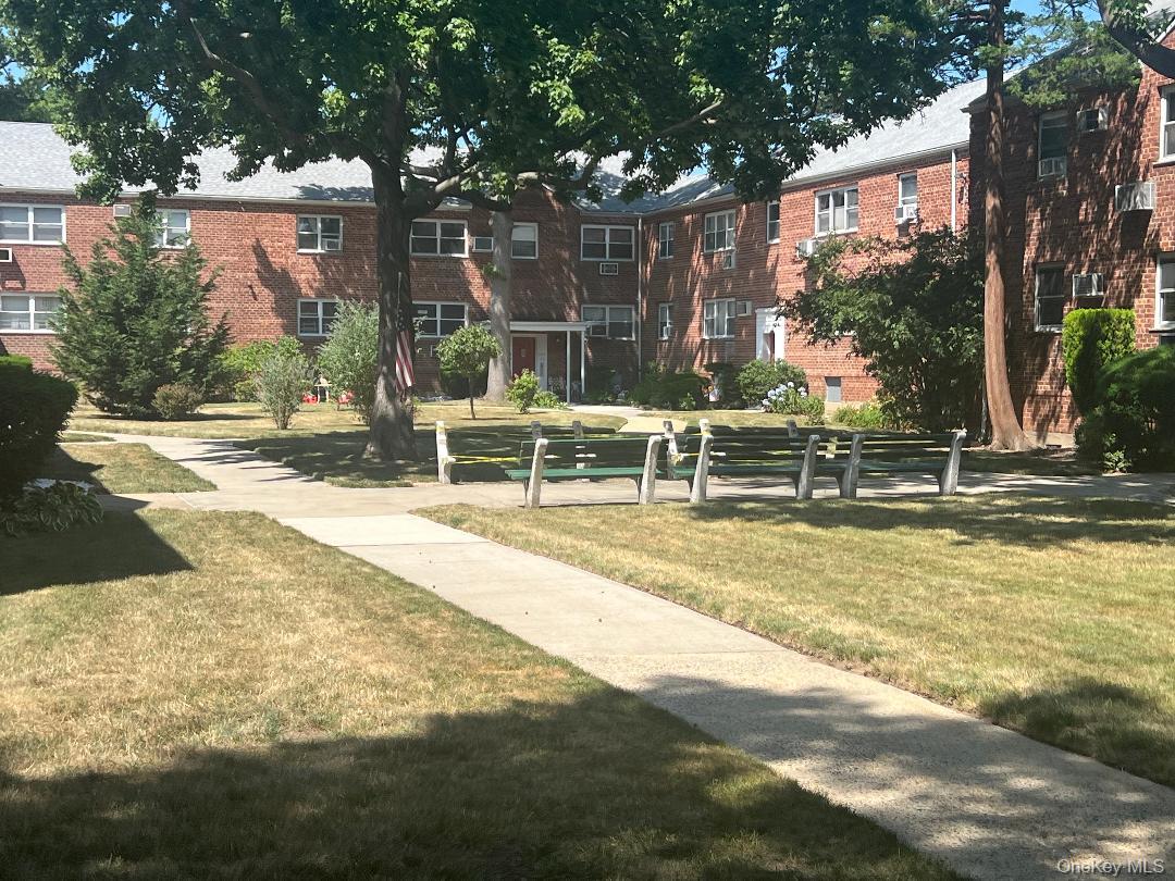 155-24 84th Street, Unit 1L photo 2
