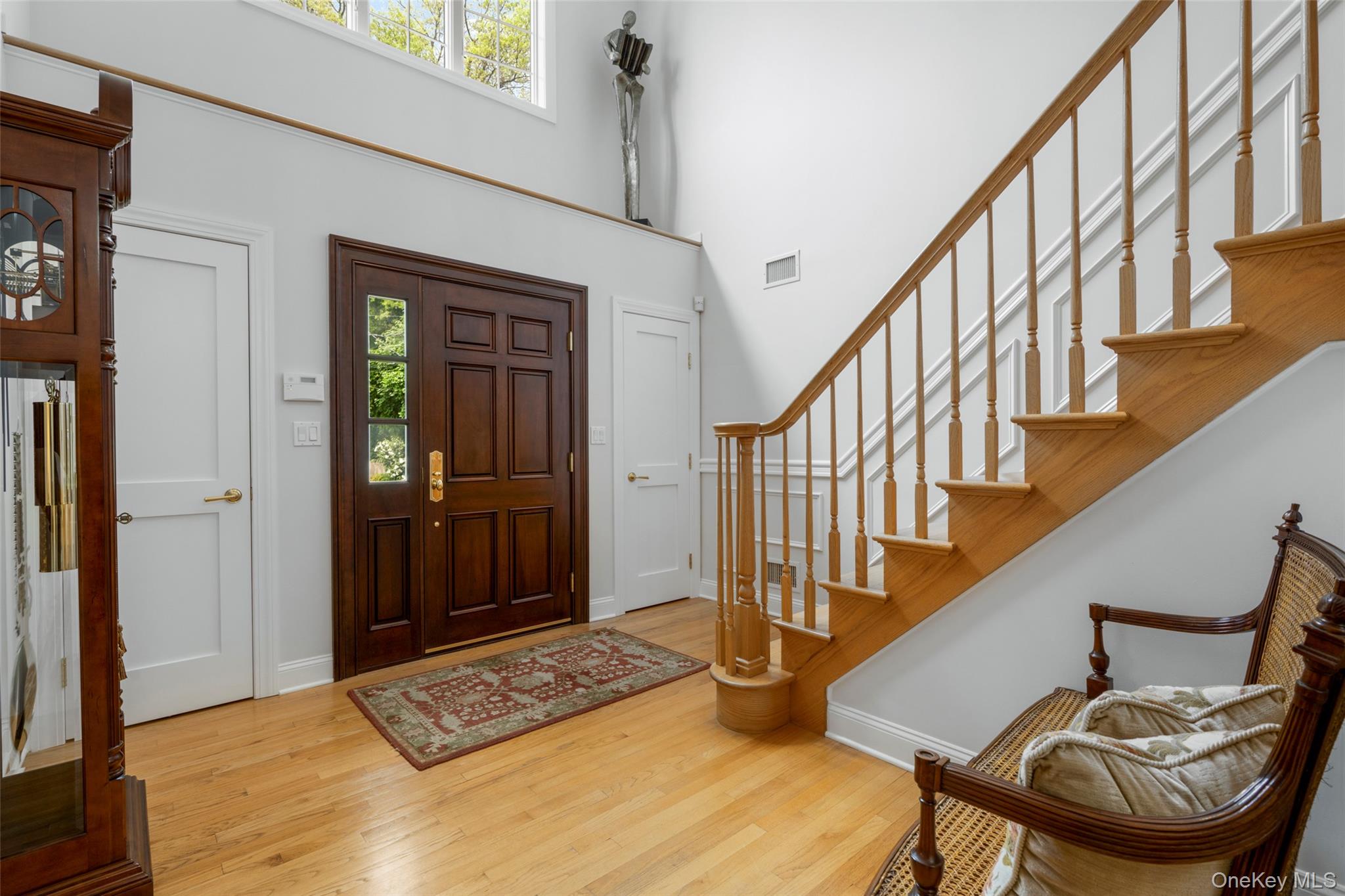 525 Carroll Avenue – For Rent photo 2