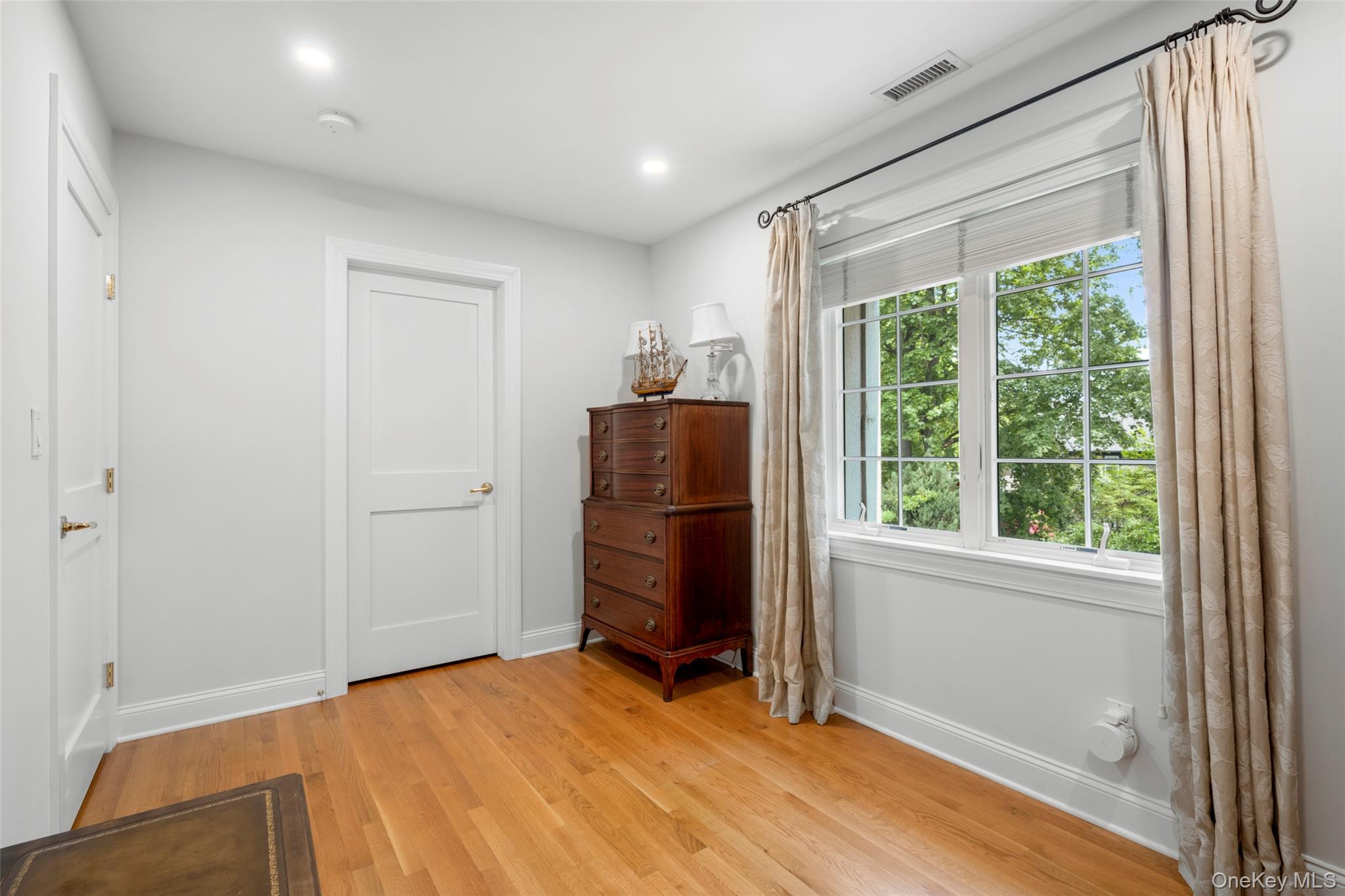 525 Carroll Avenue – For Rent photo 26