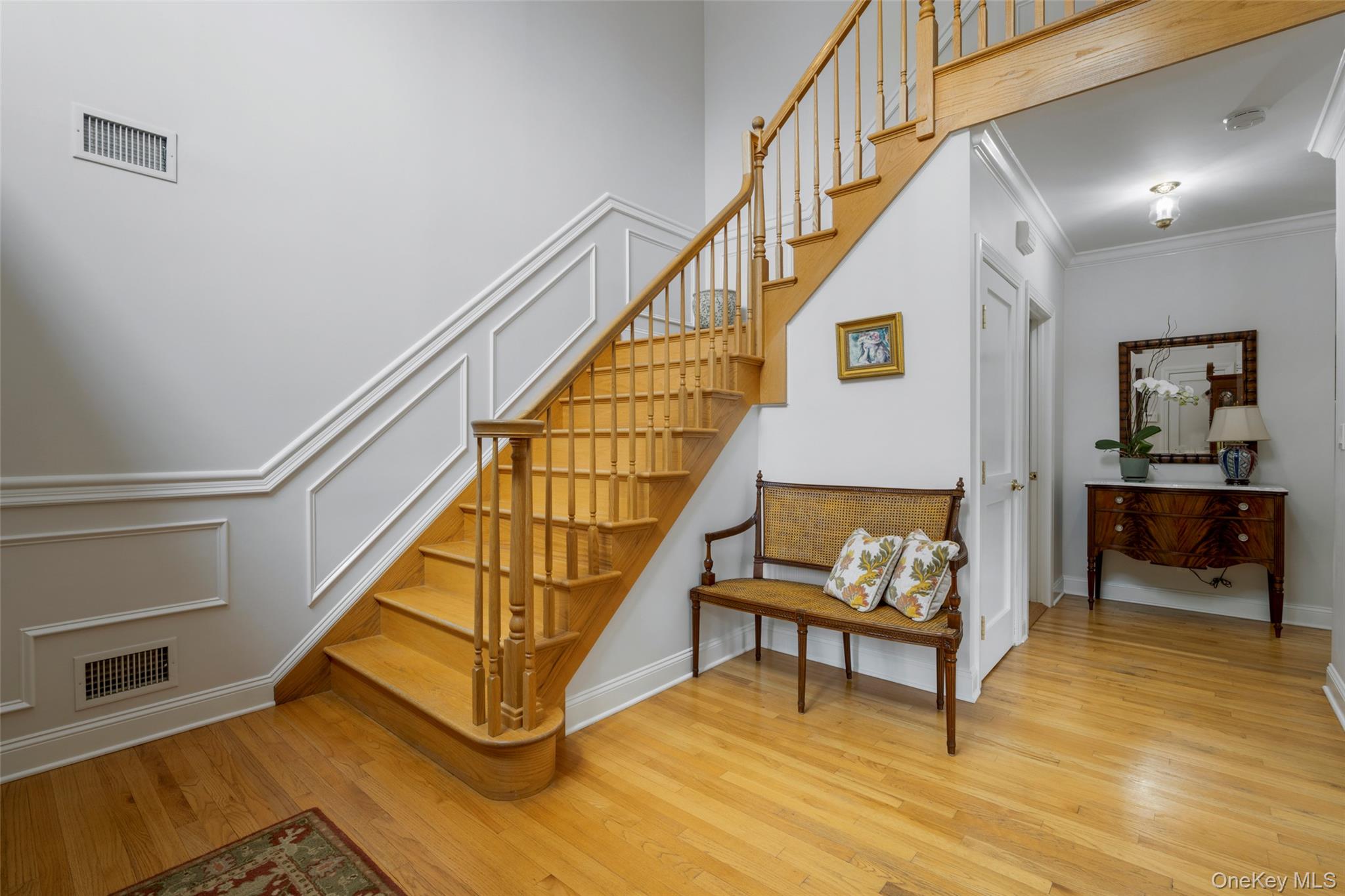 525 Carroll Avenue – For Rent photo 3