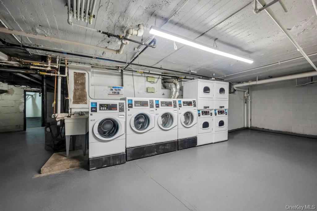 2020 E 41st Street, Unit 2B photo 15