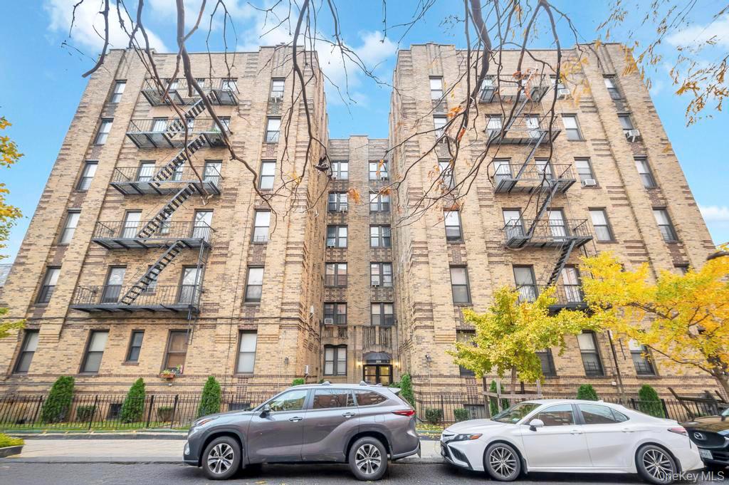 2020 E 41st Street, Unit 2B photo 5