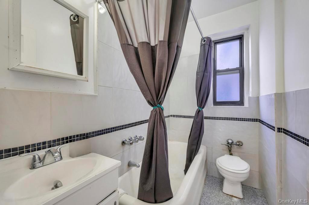 2020 E 41st Street, Unit 2B photo 14