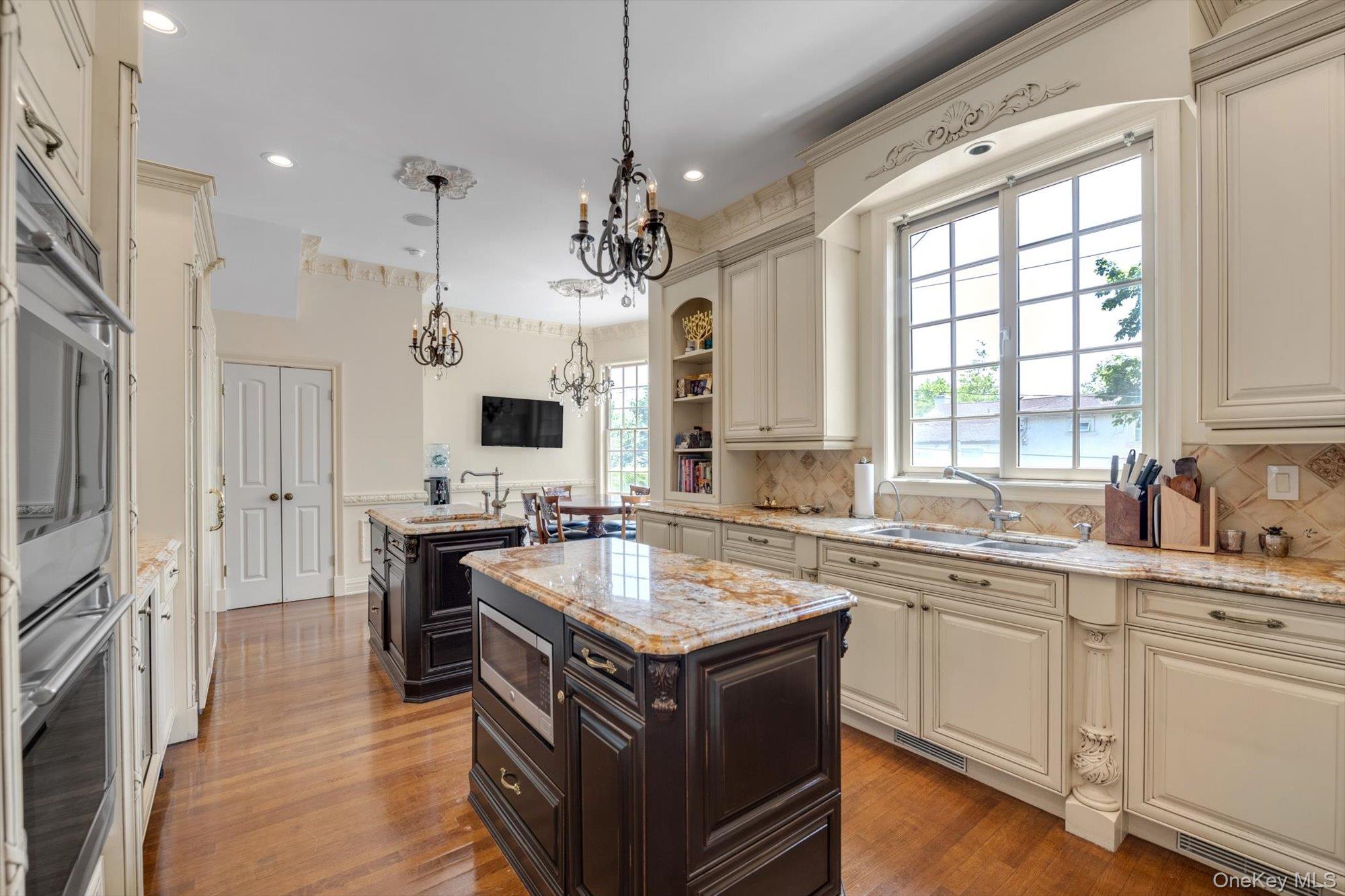 760 Hillcrest Place – For Sale photo 8