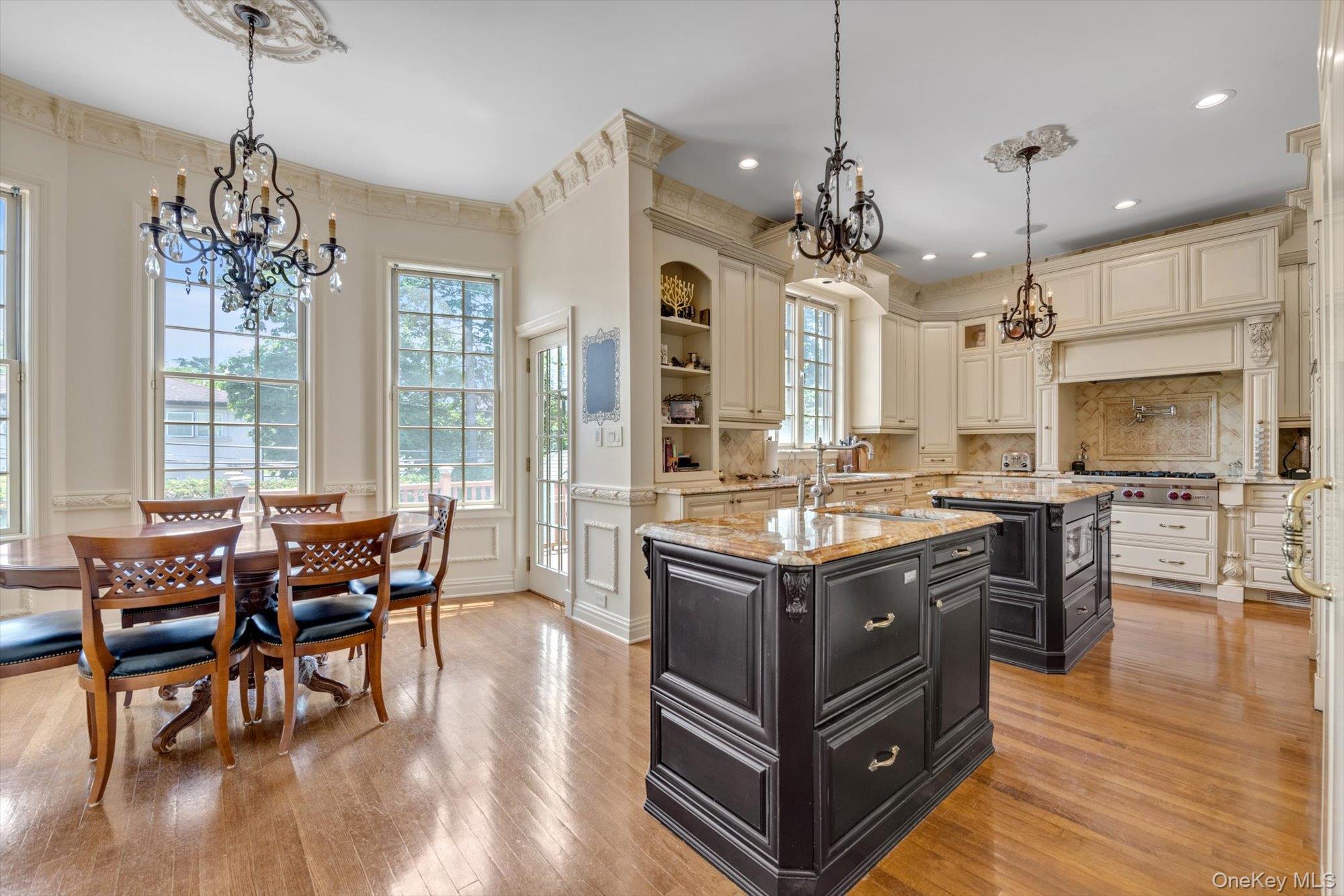 760 Hillcrest Place – For Sale photo 10