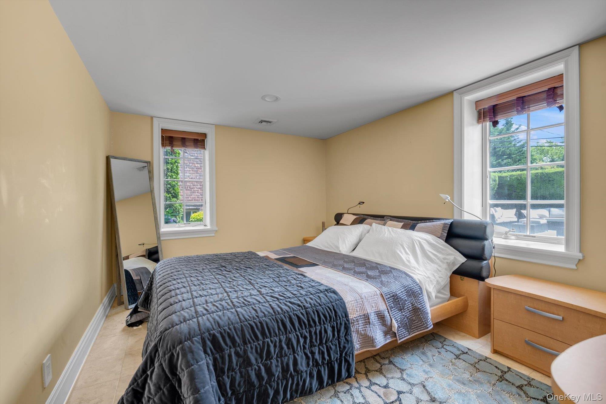760 Hillcrest Place – For Sale photo 19