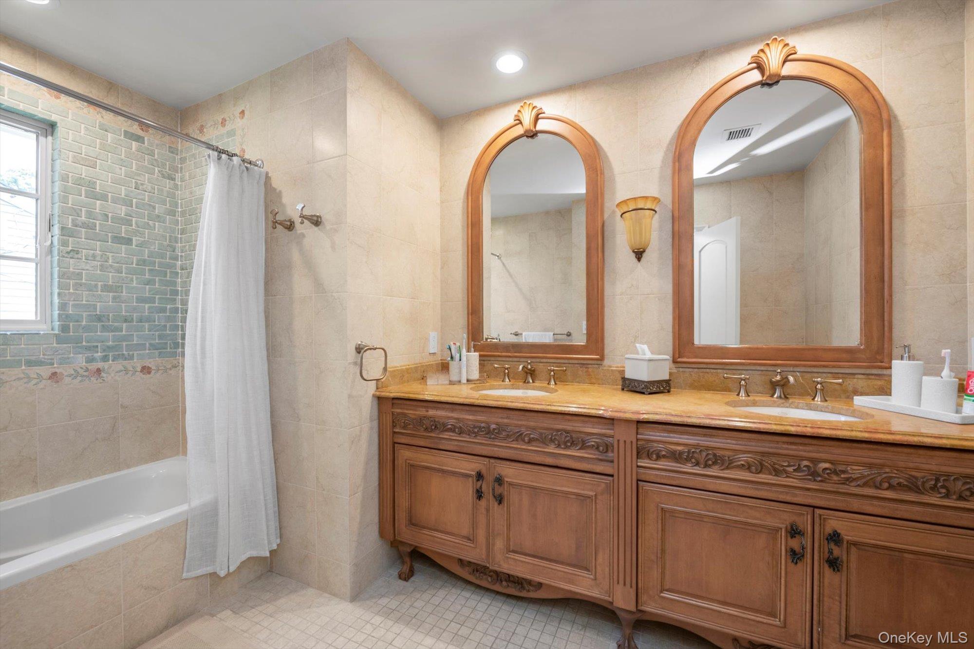 760 Hillcrest Place – For Sale photo 22