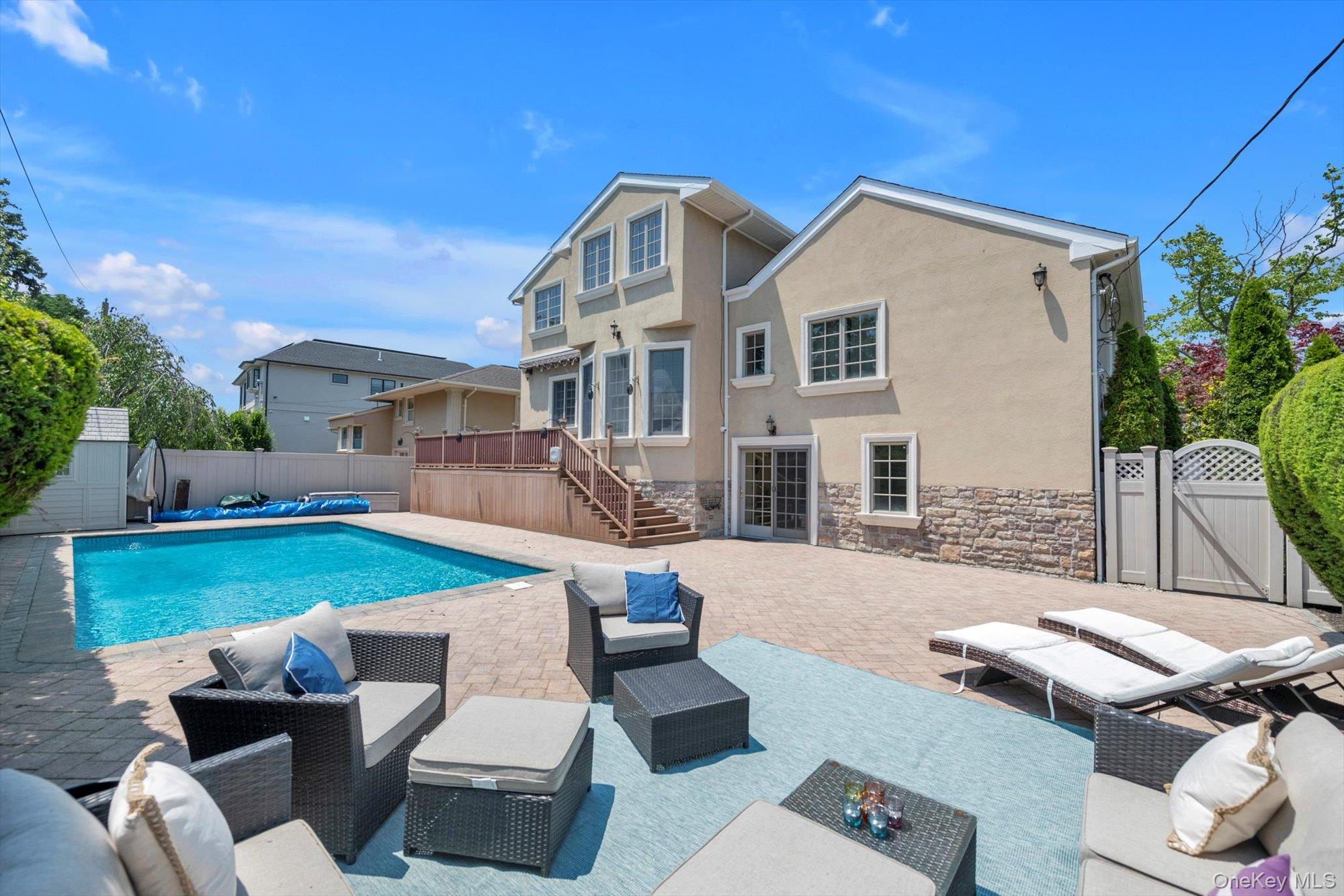 760 Hillcrest Place – For Sale photo 27