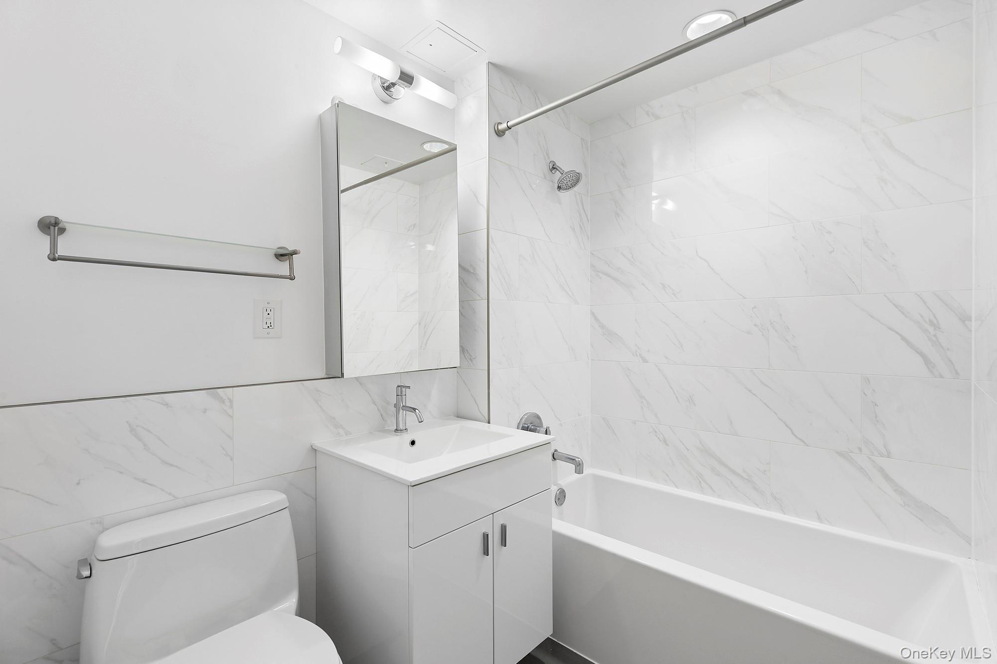 171 W 131st Street, Unit 619 photo 6