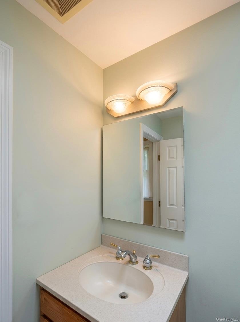 269 W Pulaski Road – For Sale photo 6