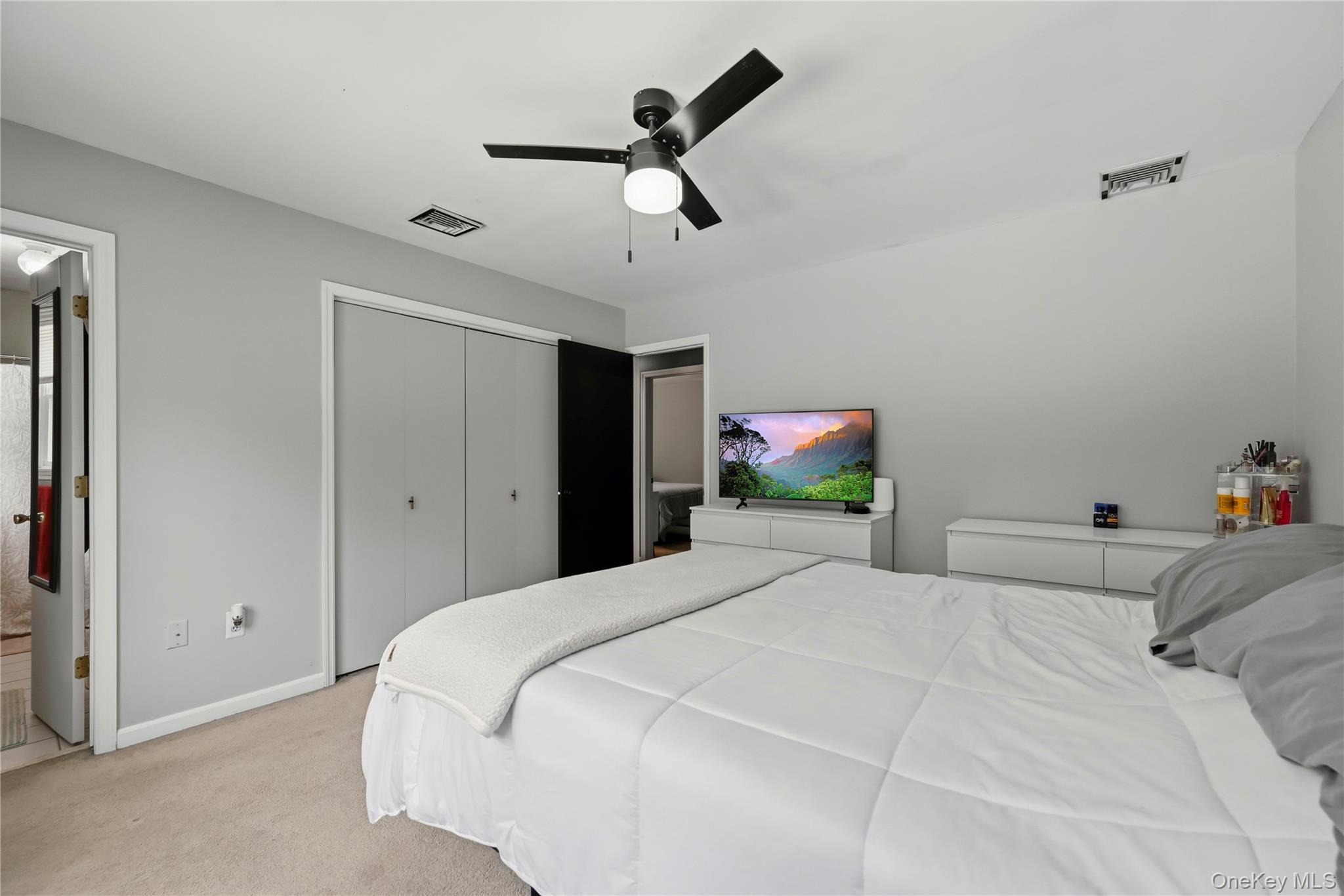 564 Clove Road – For Sale photo 21
