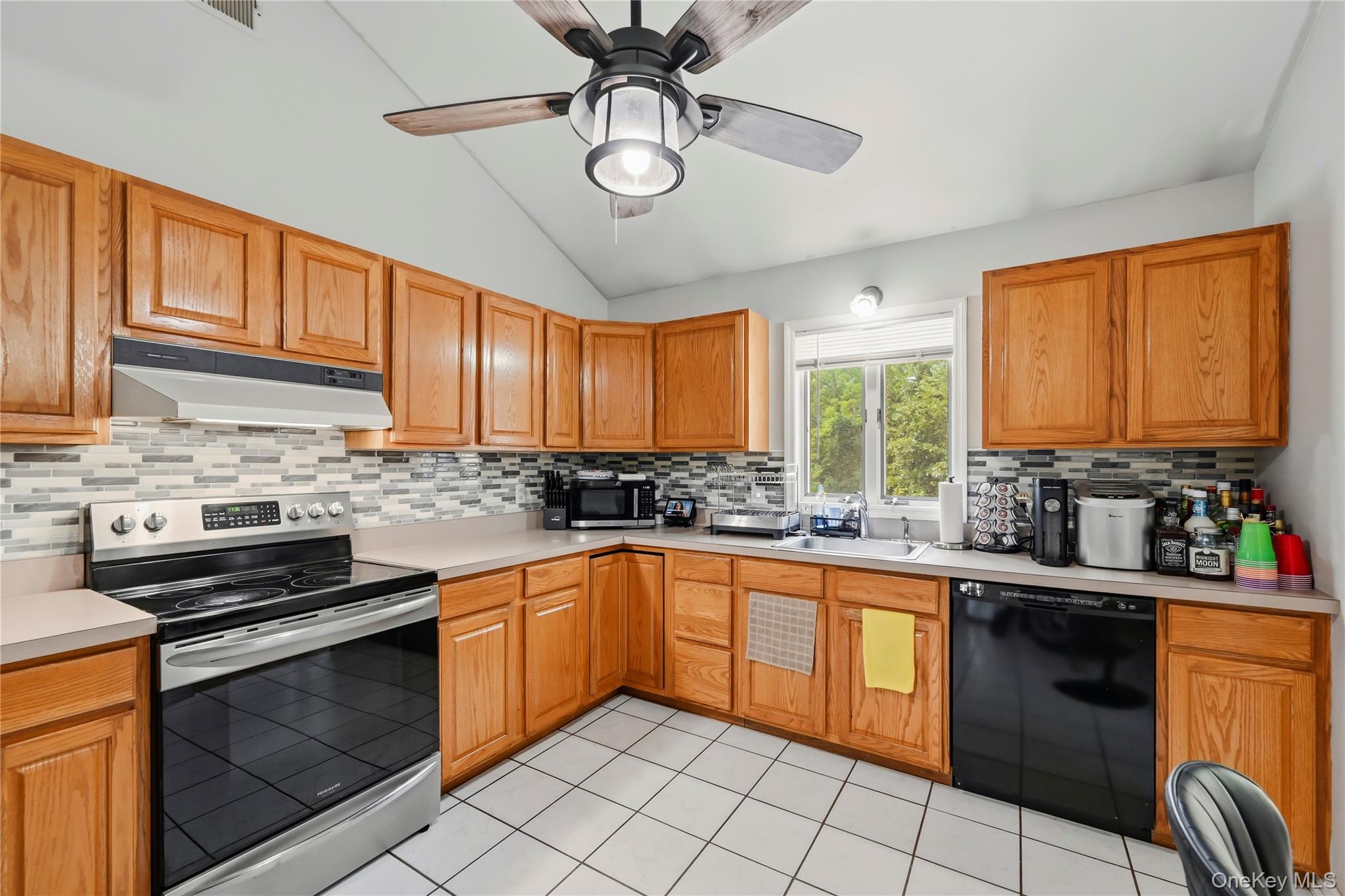 564 Clove Road – For Sale photo 18