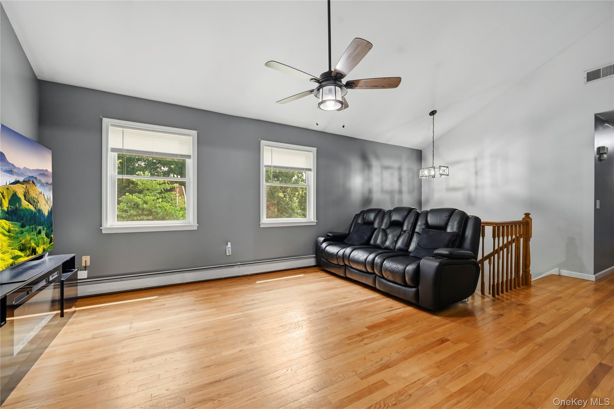 564 Clove Road – For Sale photo 10