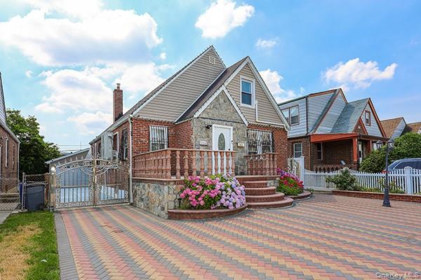 18348 Camden Avenue – For Sale photo 2