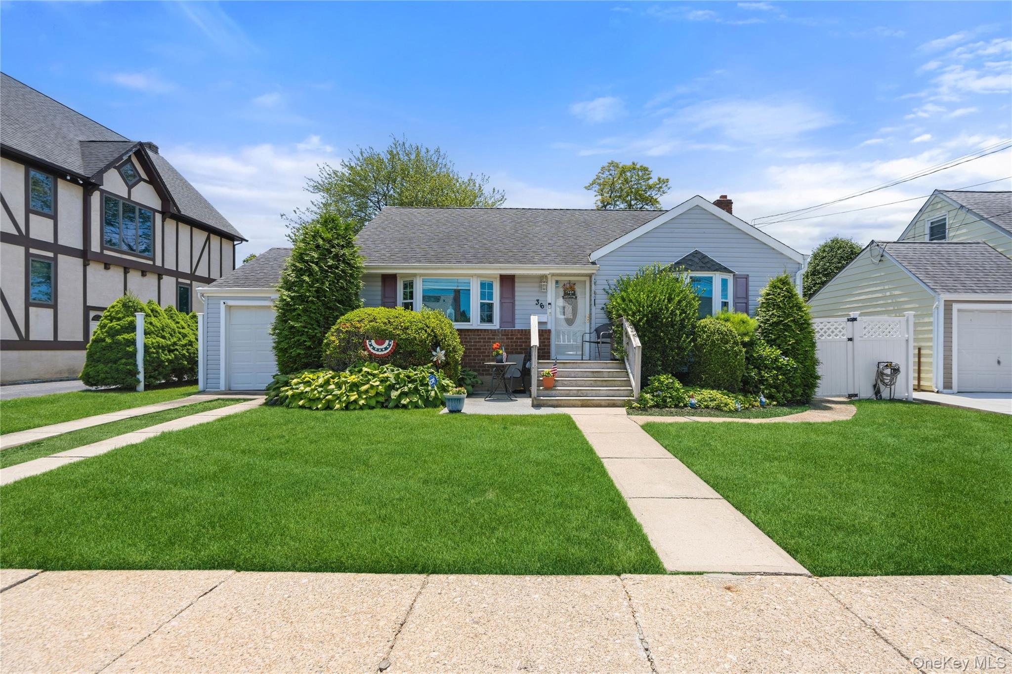 36 Liszt Street – For Sale photo 2
