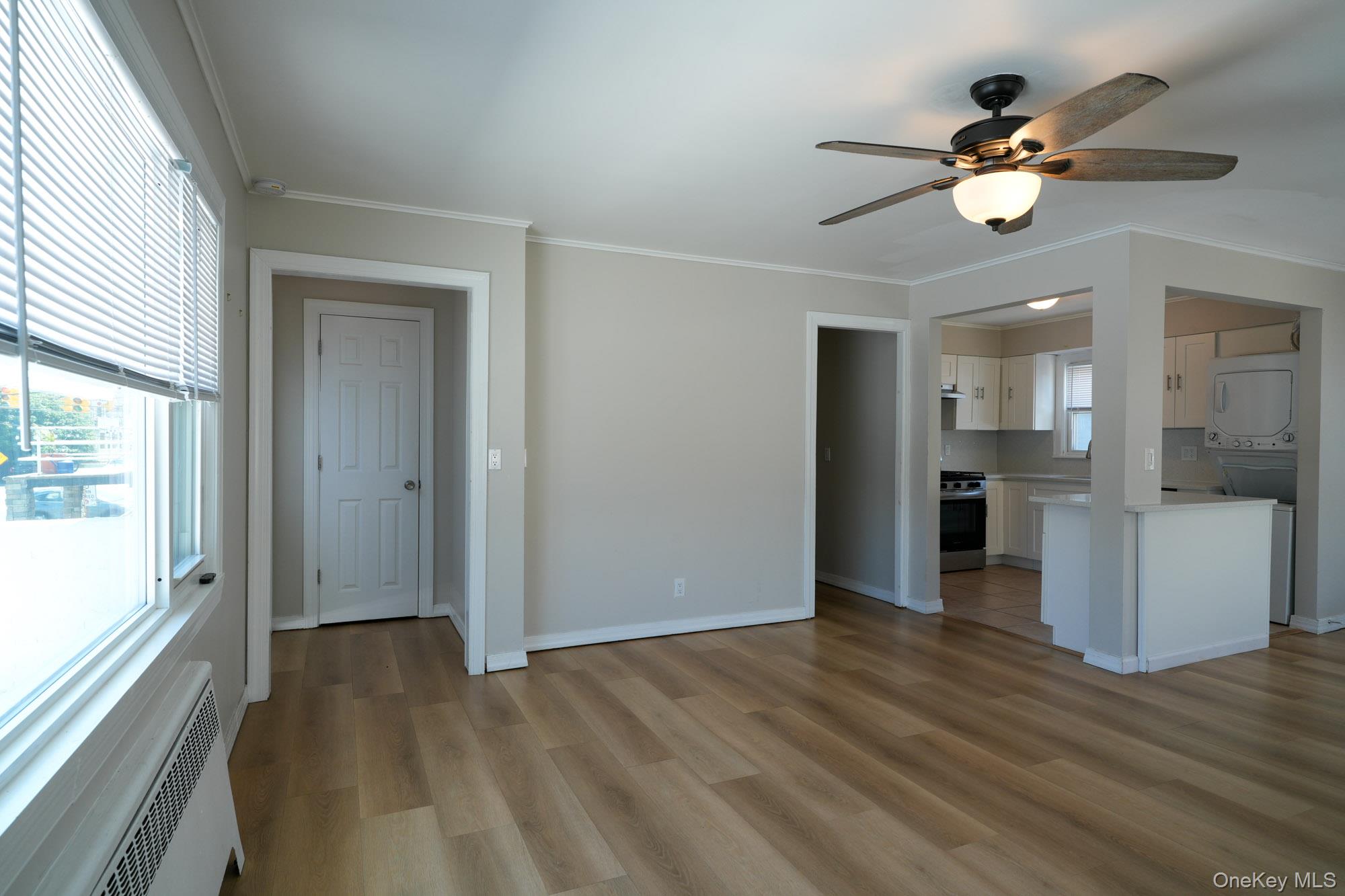 59 Troy Avenue, Unit upper photo 6