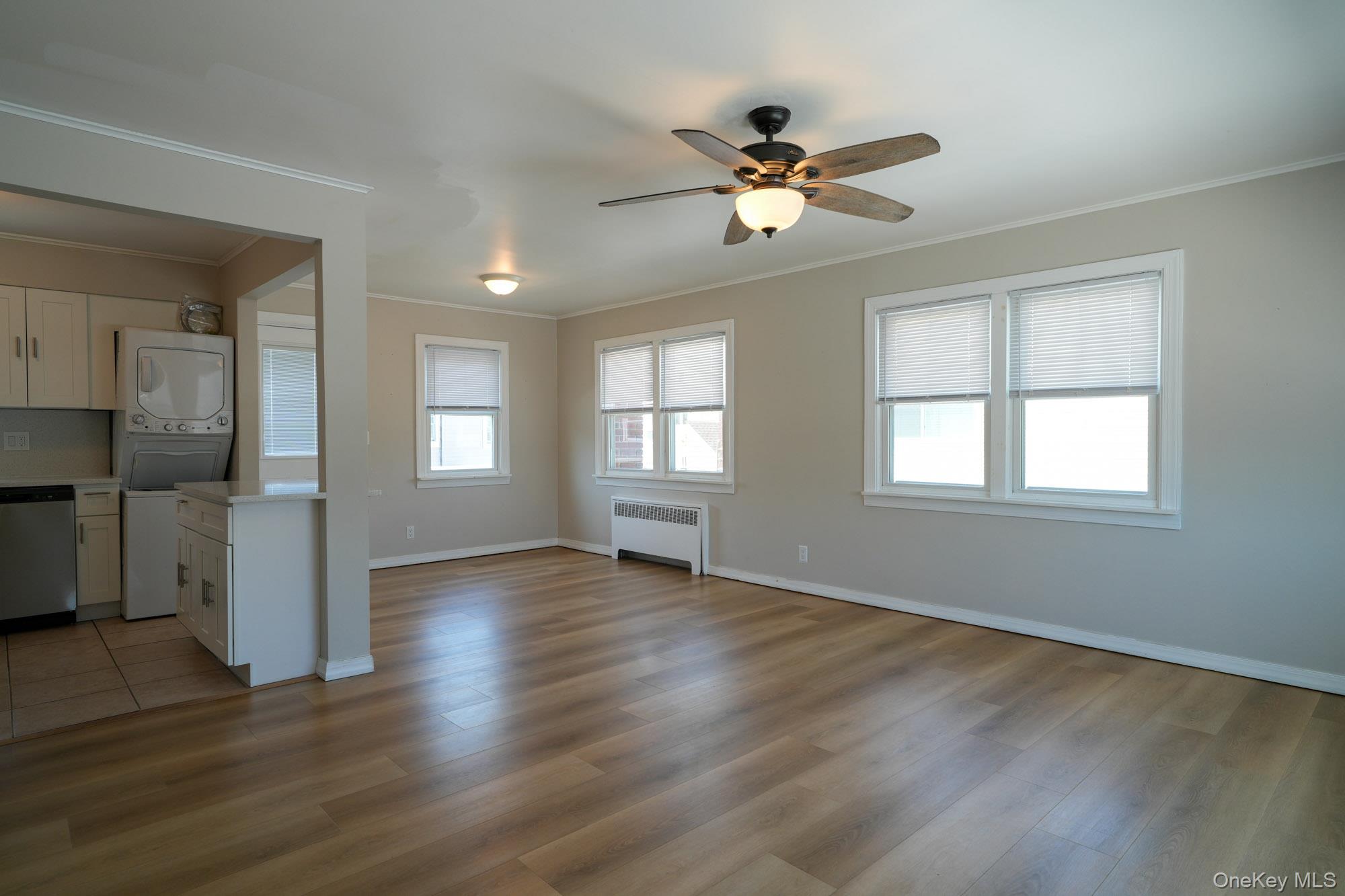 59 Troy Avenue, Unit upper photo 5