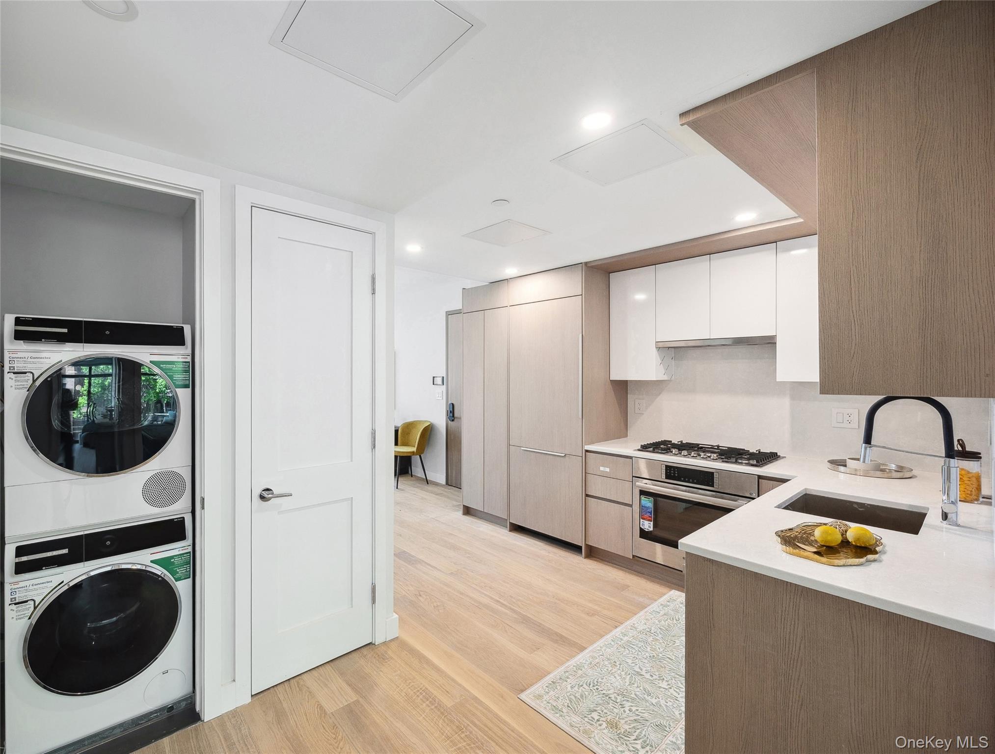 38-20 Parsons Boulevard, Unit 201 photo 7